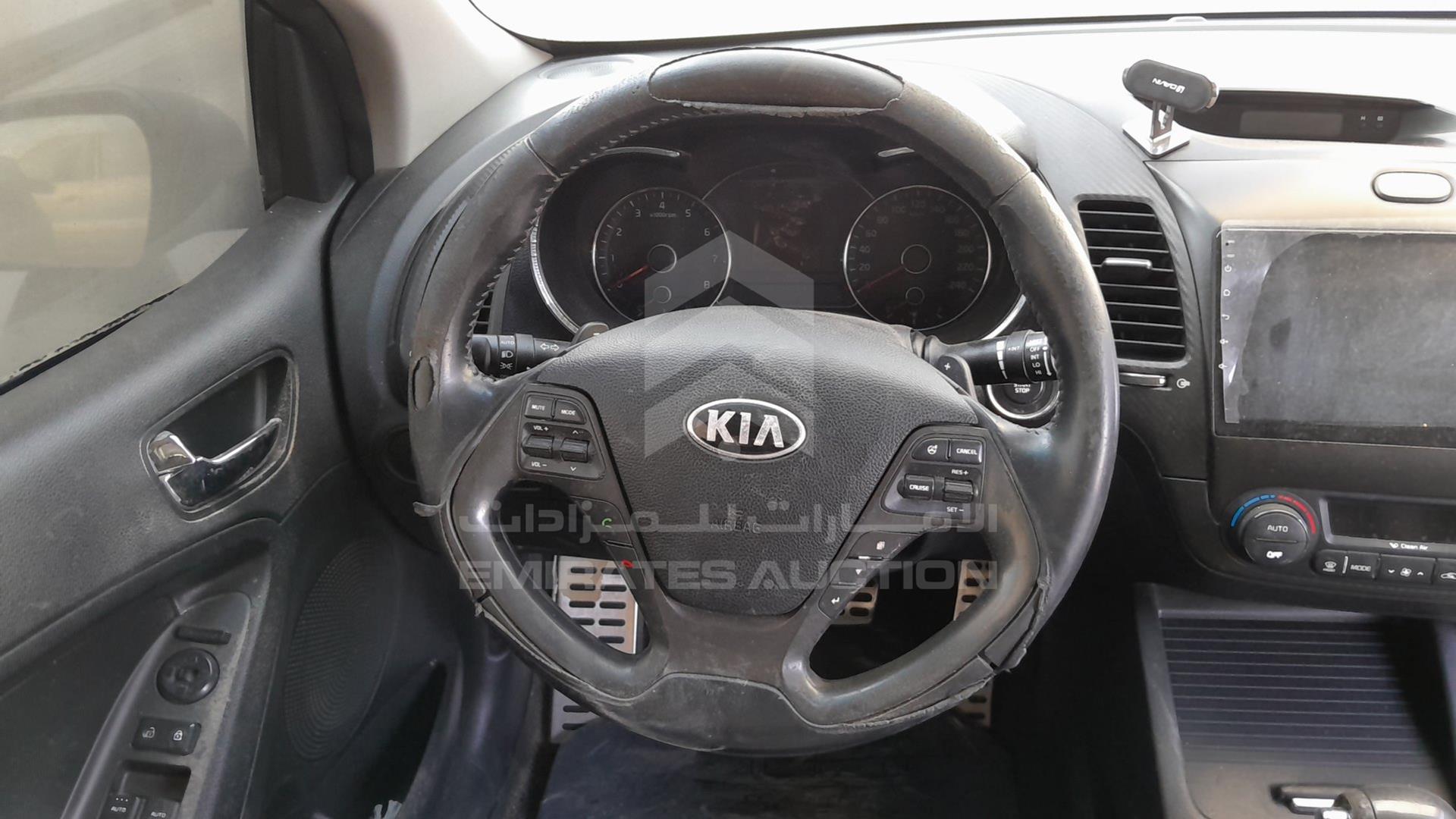 2014 KIA CERATO VIN: KNAFZ6174E5158864