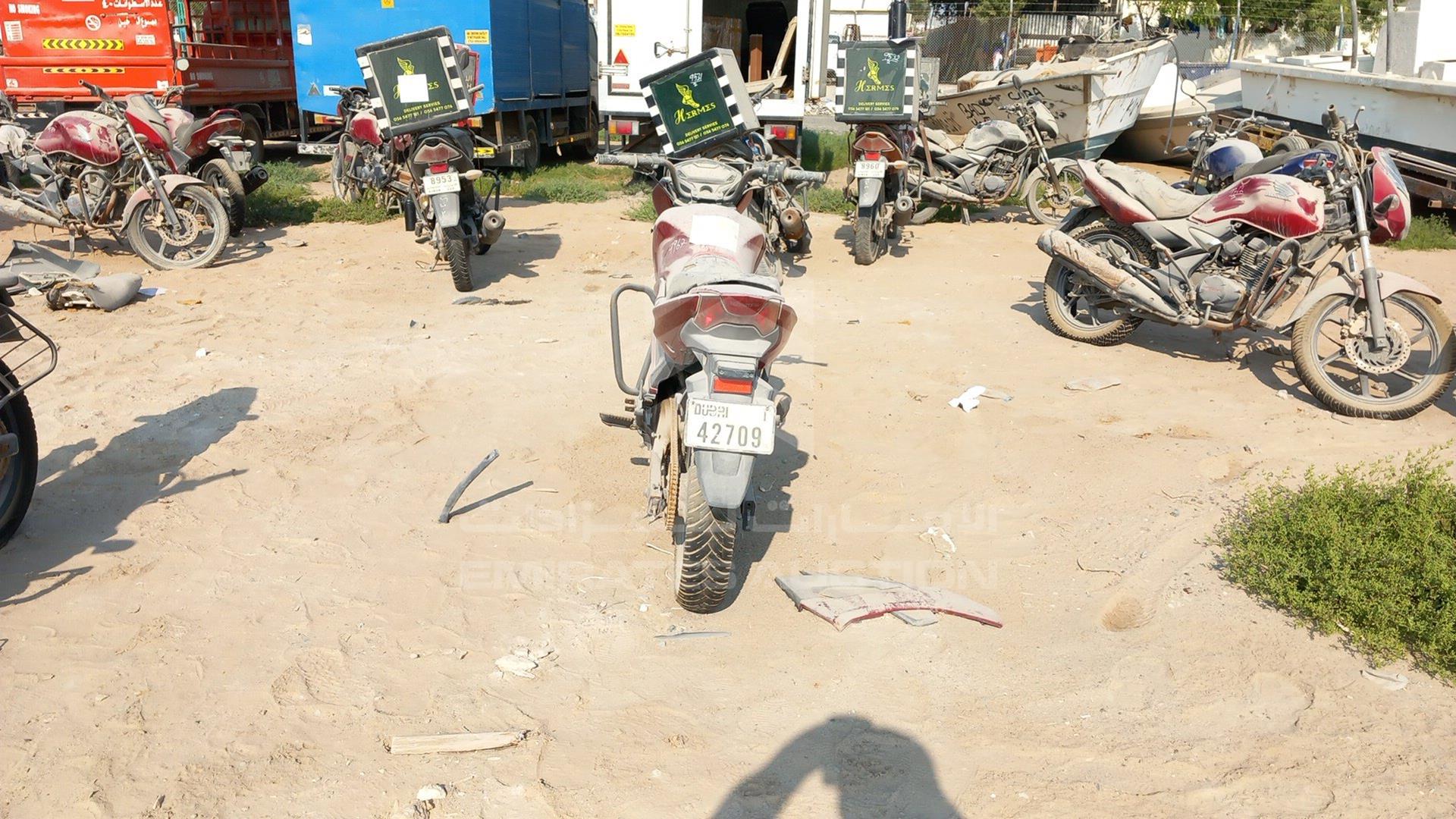 2018 HONDA MOTORBIKE VIN: ME4KC20B6J8001707