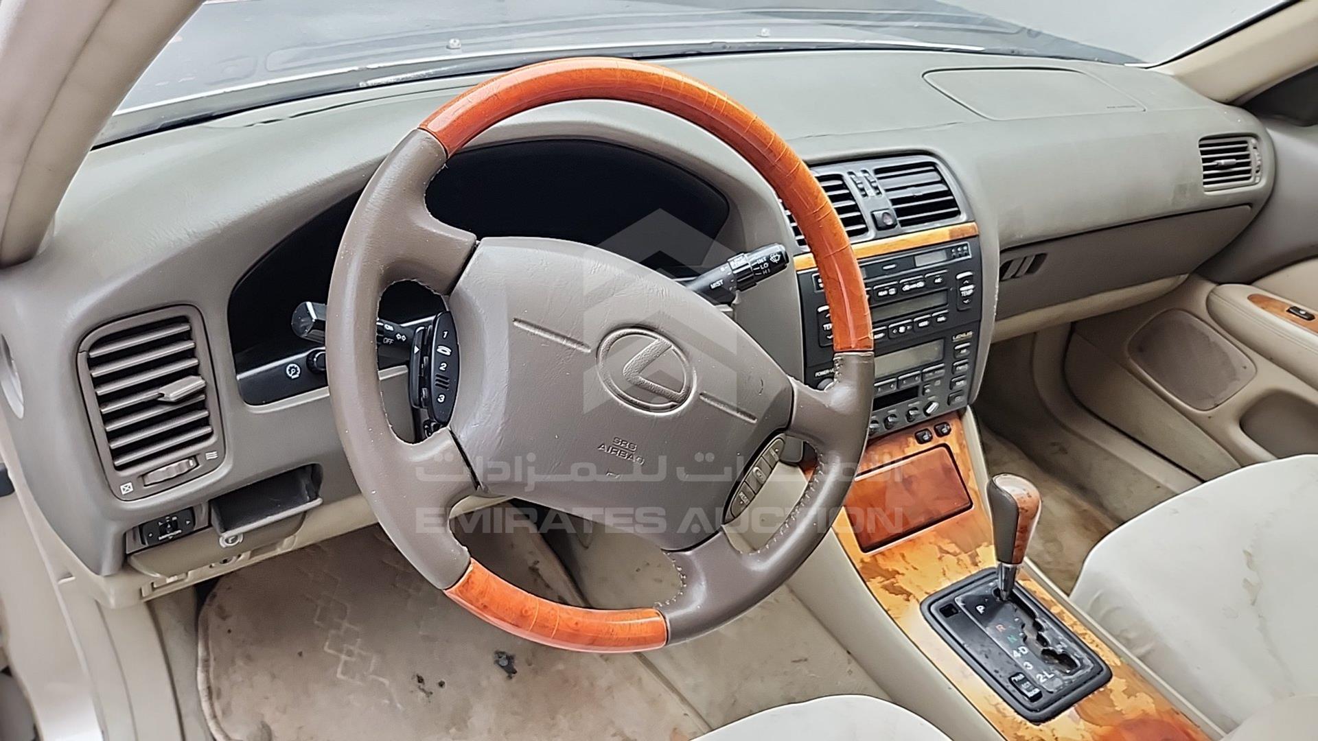1998 LEXUS LS400 VIN: JT8BH28F8W0126636