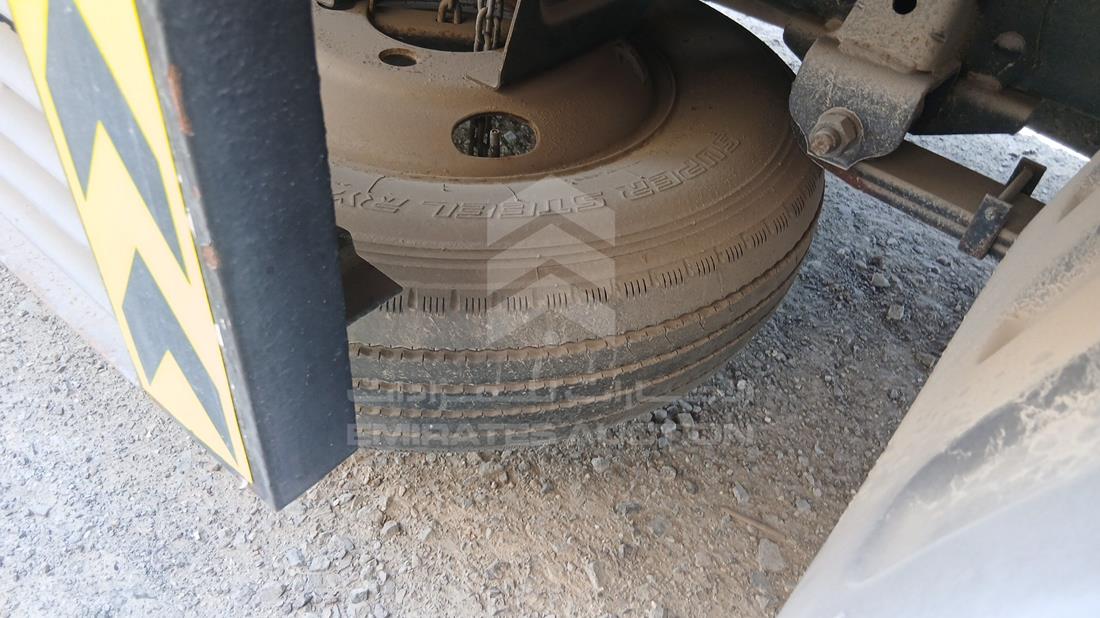 2014 Isuzu NMR — Spare Tyre — Photo 19