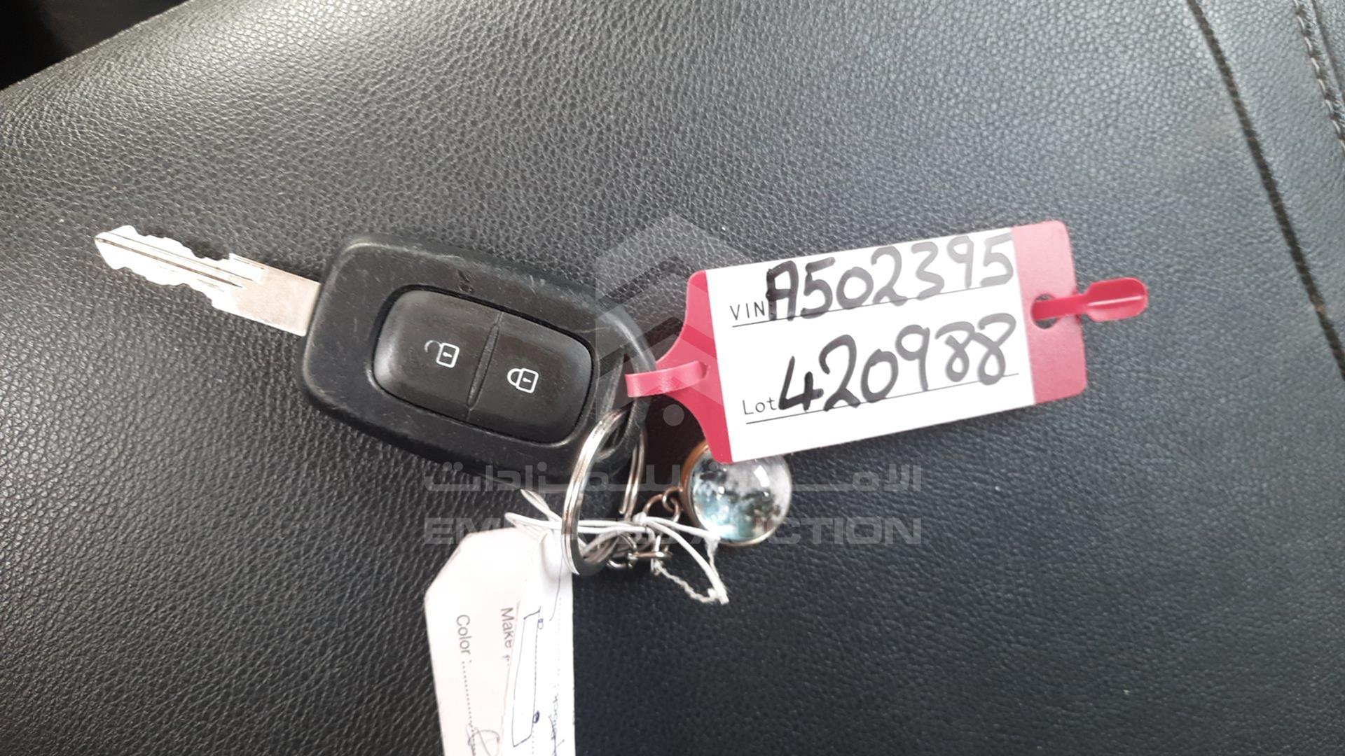 2017 RENAULT DUSTER VIN: VF1HSRCH5HA502395