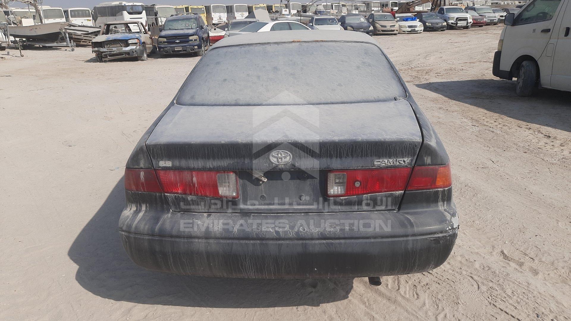 2001 TOYOTA CAMRY VIN: 4T1BG22K91U101820