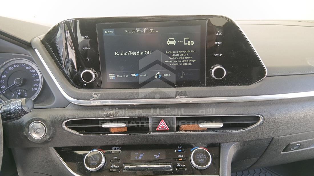 2021 Hyundai Sonata Hybrid — Entertainment Systems & Camera Monitor & Navigation — Photo 17