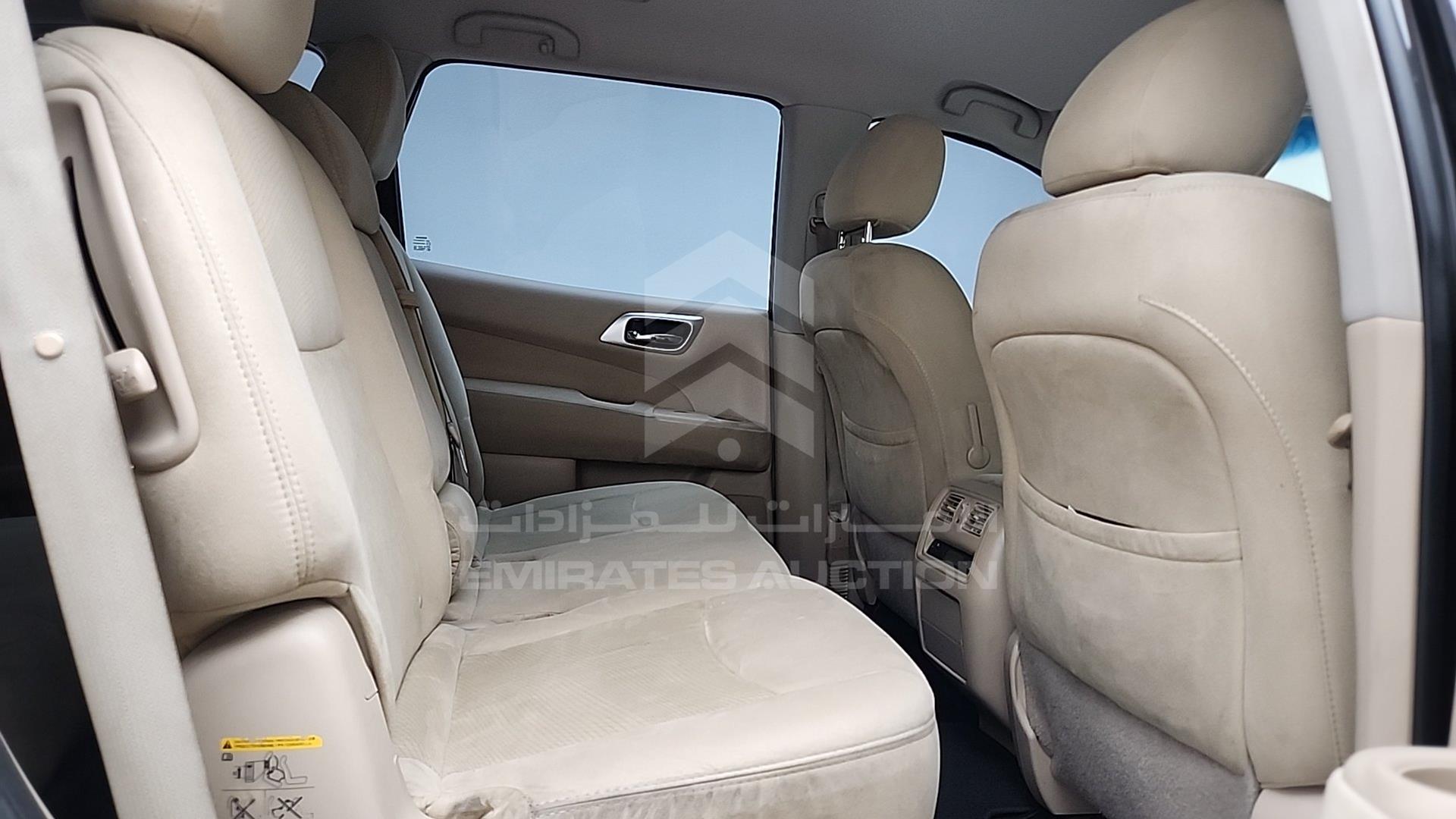 2016 NISSAN PATHFINDER VIN: 5N1AR2M50GC606074