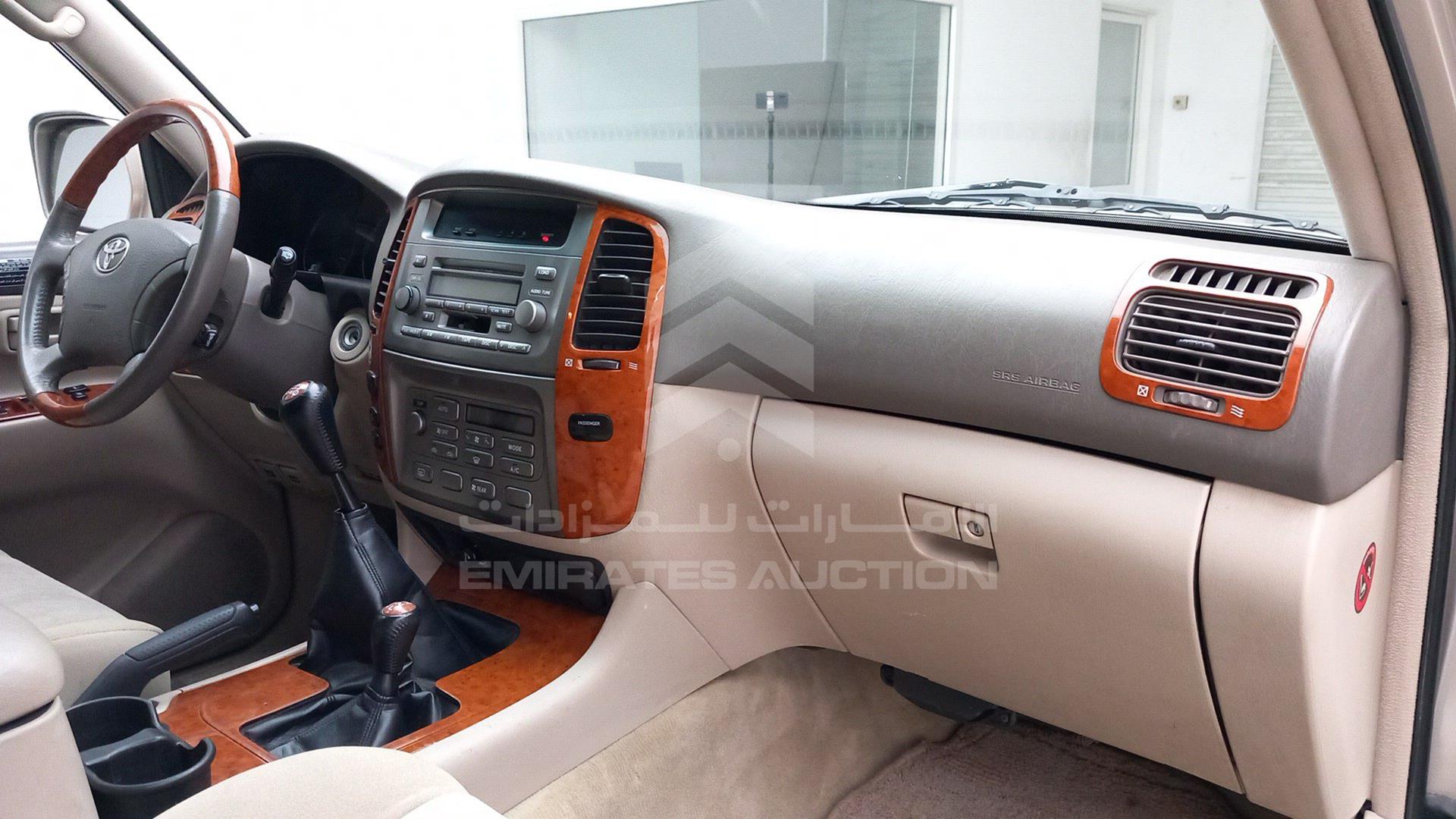 2006 TOYOTA LAND CRUISER VIN: JTEHT05J762085164