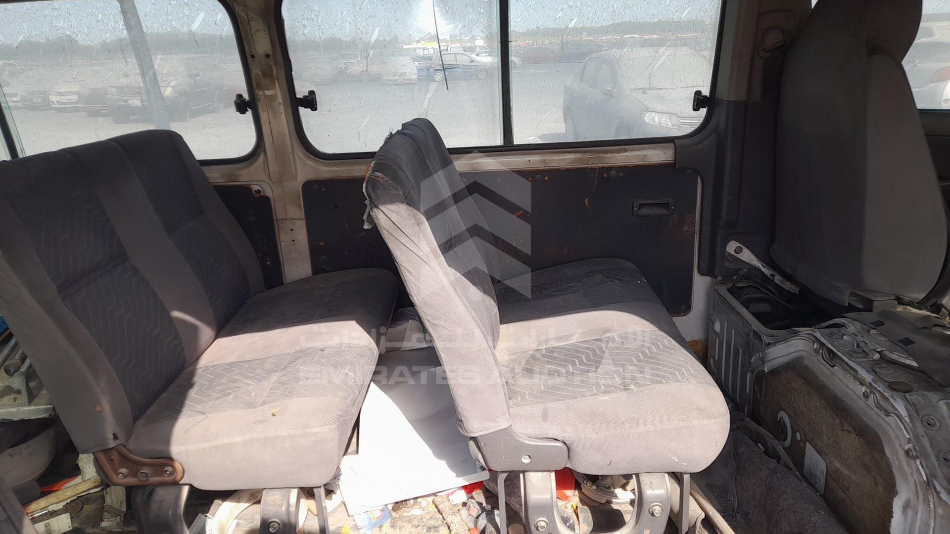 2004 NISSAN URVAN VIN: JN6FE54S64X415452