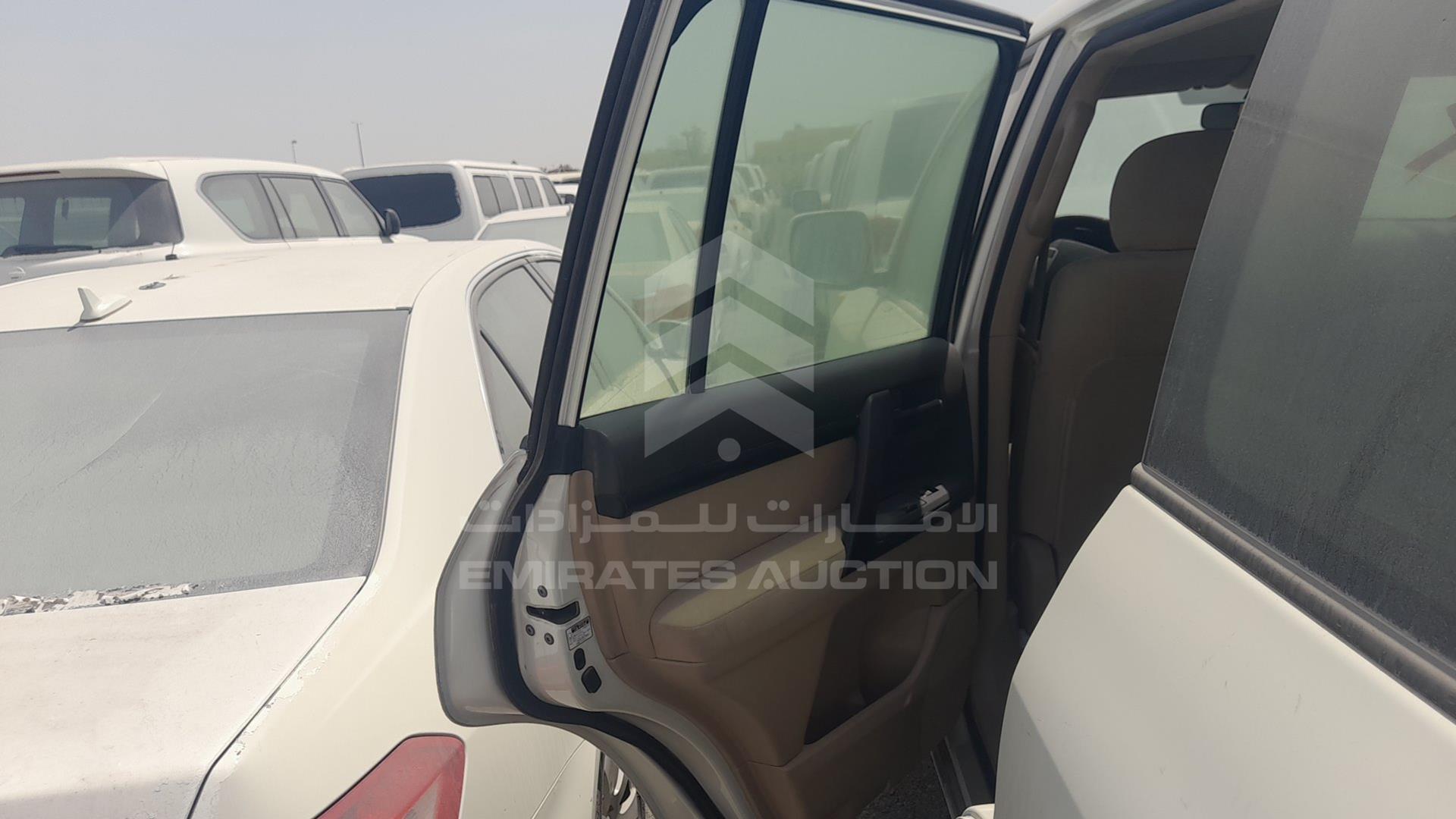 2013 TOYOTA LAND CRUISER VIN: JTMDU09J9D4063291
