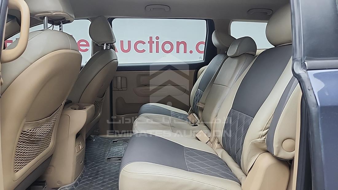 2016 Kia Carnival — Rear Left Passenger View — Photo 19