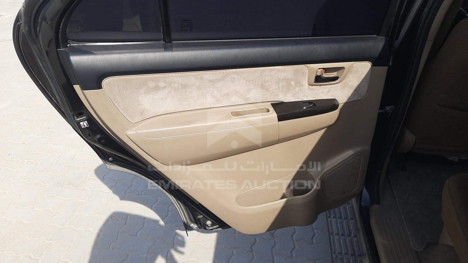 2014 TOYOTA FORTUNER VIN: MHFYU59GXE7032347