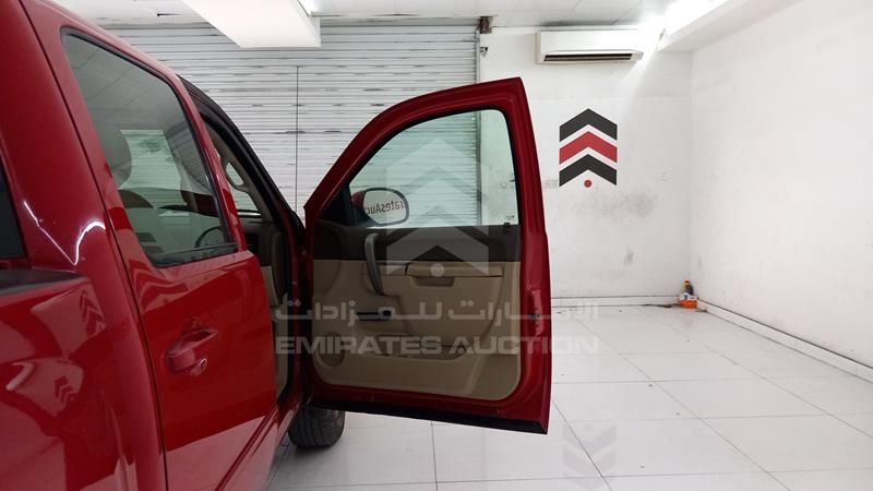 3GCPK9E7XCG160017 Auction: EmiratesAuction Lot: 409827 3GCPK9E7XCG160017 Chevrolet Silverado 2012 RED Photo 25