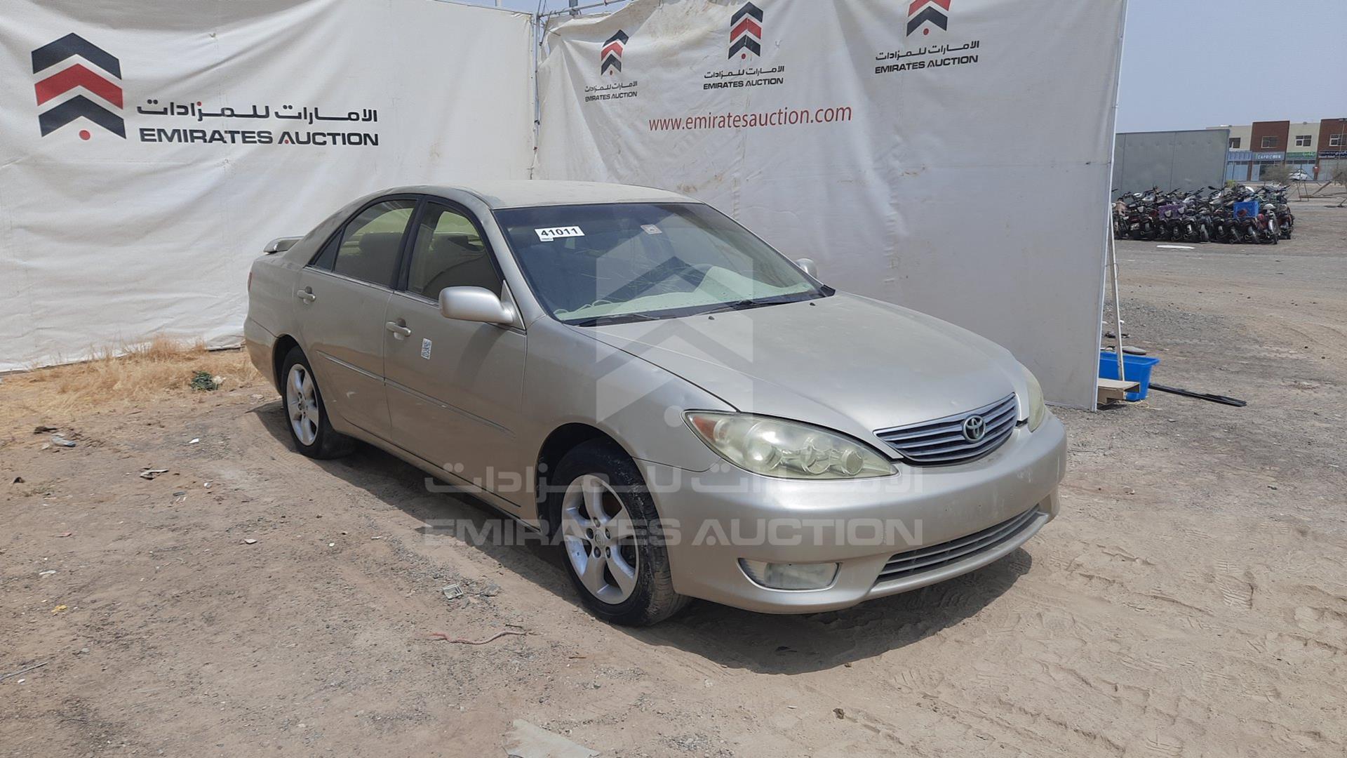 2005 TOYOTA CAMRY VIN: 4T1BE32K95U074720