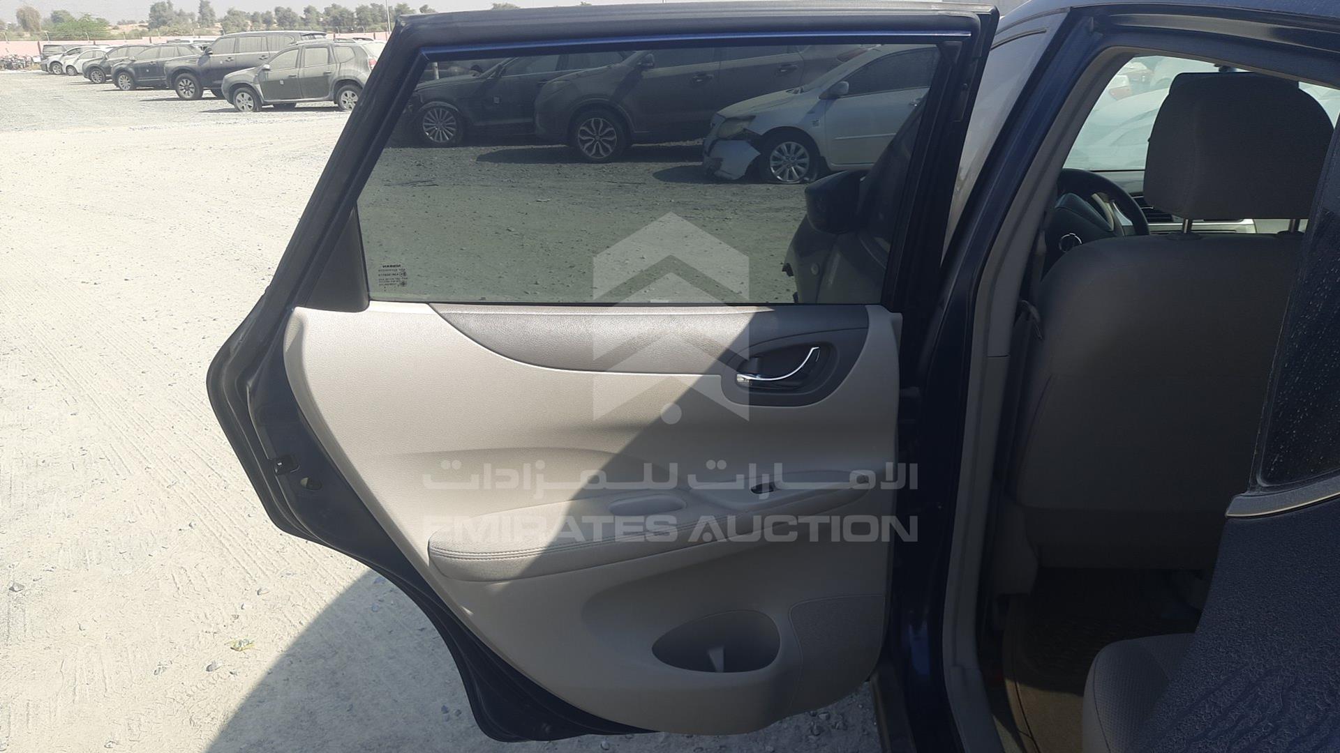 2016 NISSAN TIIDA VIN: MNTAC2C98G6001947