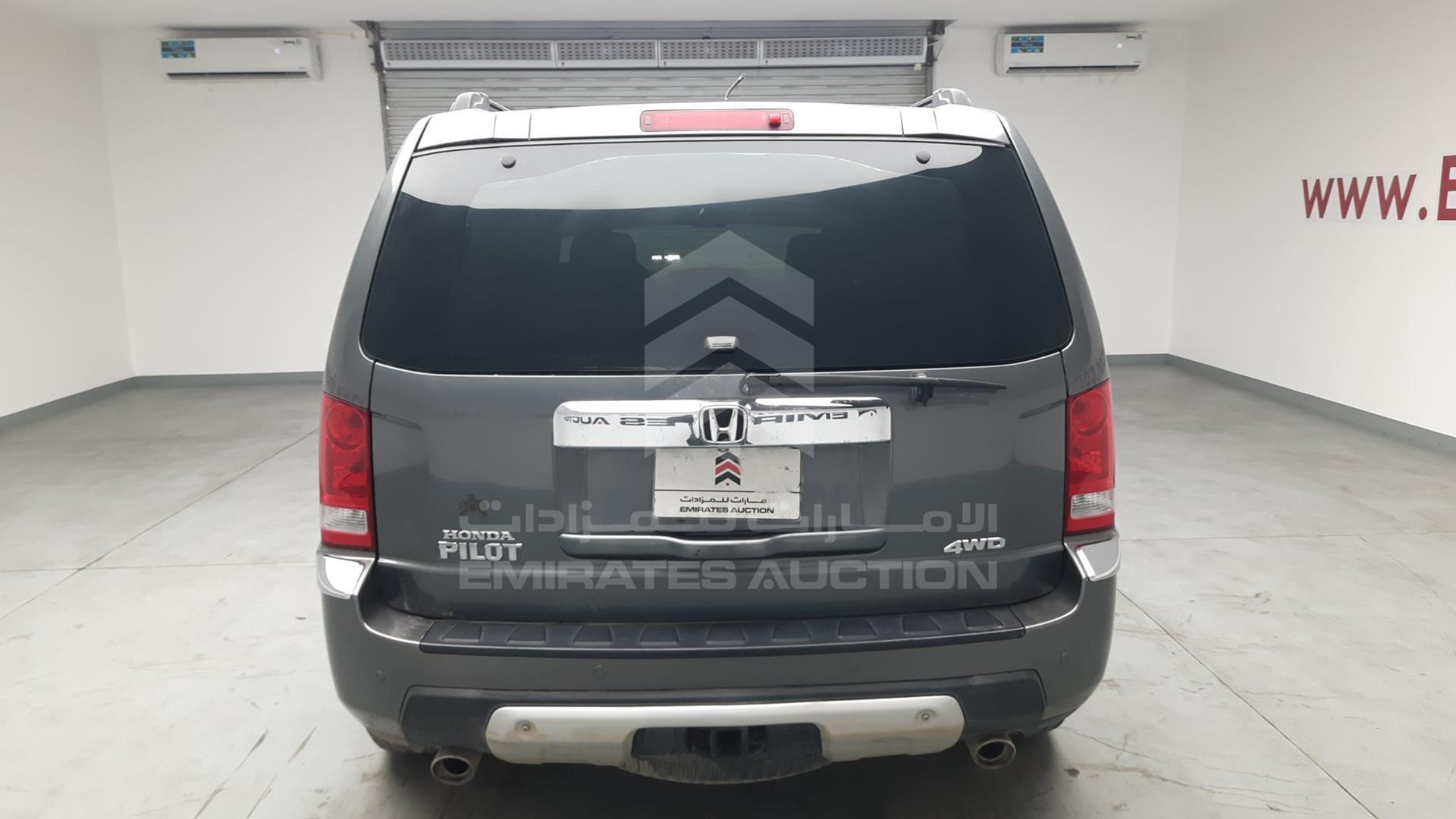 2011 HONDA PILOT VIN: 5FNYF4856BB701140