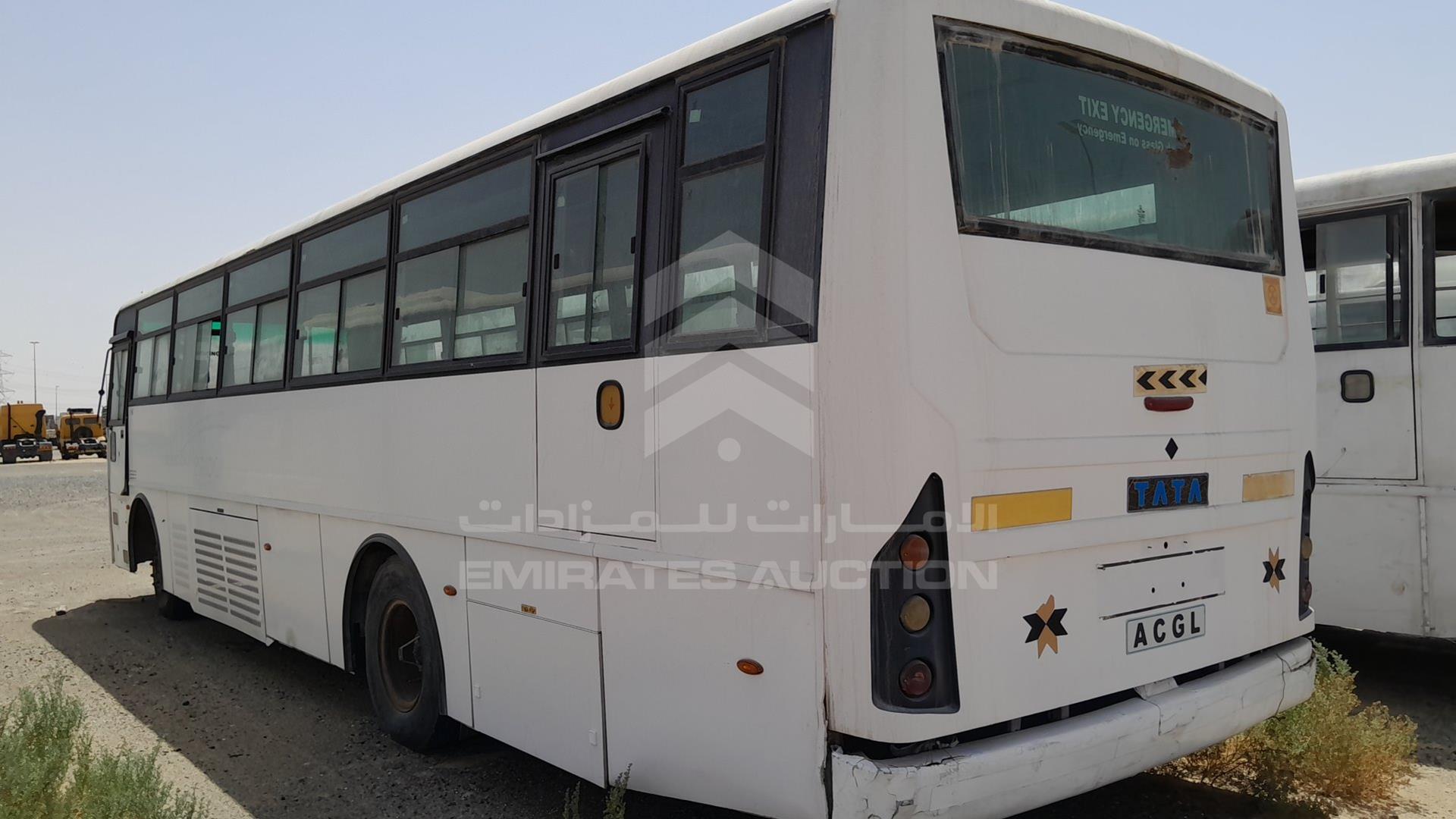 2016 TATA BUS VIN: MAT449253G0L01940