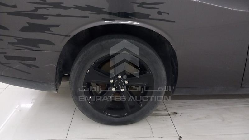 2C3CDZAG4FH888830 Auction: EmiratesAuction Lot: 409485 2C3CDZAG4FH888830 Dodge Challenger 2015 GREY Photo 26