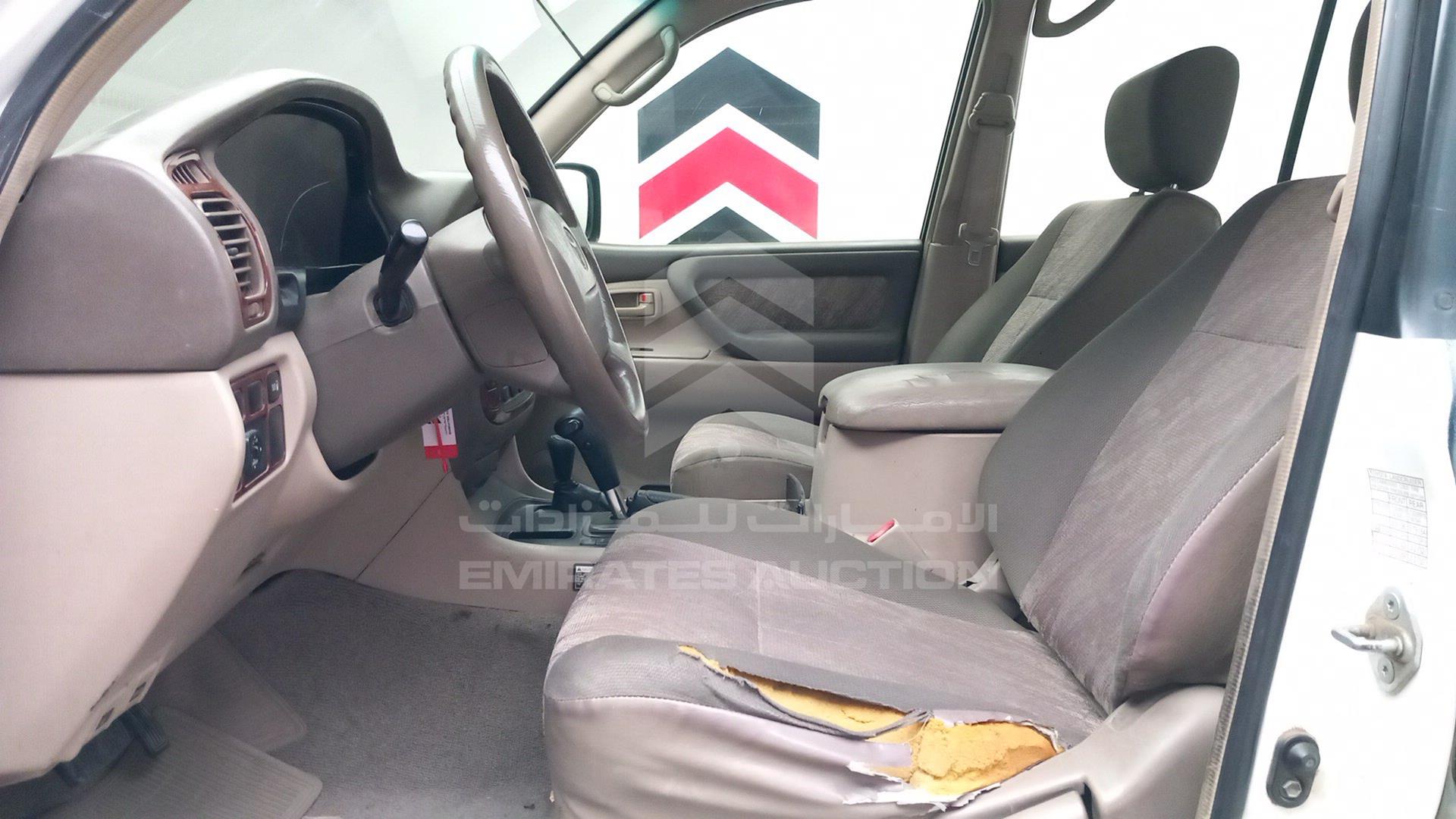2002 TOYOTA LAND CRUISER VIN: JTEHJ09J725031906