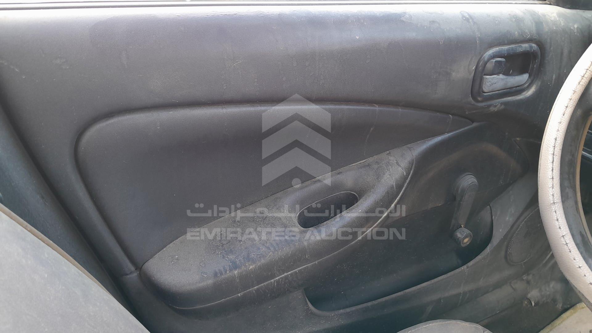 2004 NISSAN SUNNY VIN: JN1FN61C84W058399