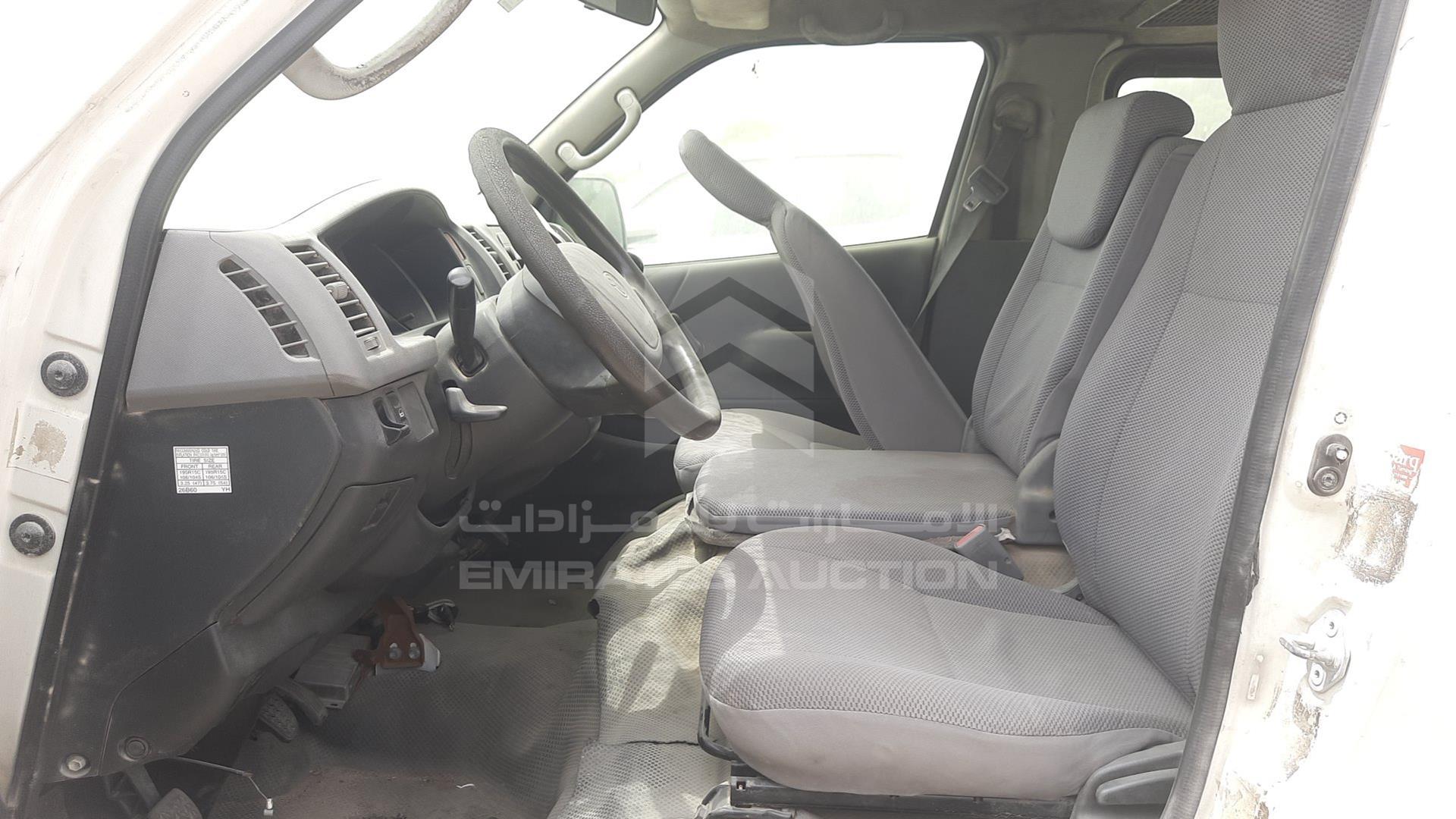 2009 TOYOTA HIACE VIN: JTGJX02P290024875