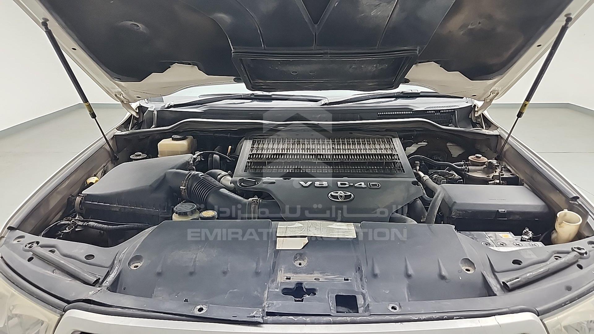 2014 TOYOTA LC 200 VIN: JTMHV09J404134910