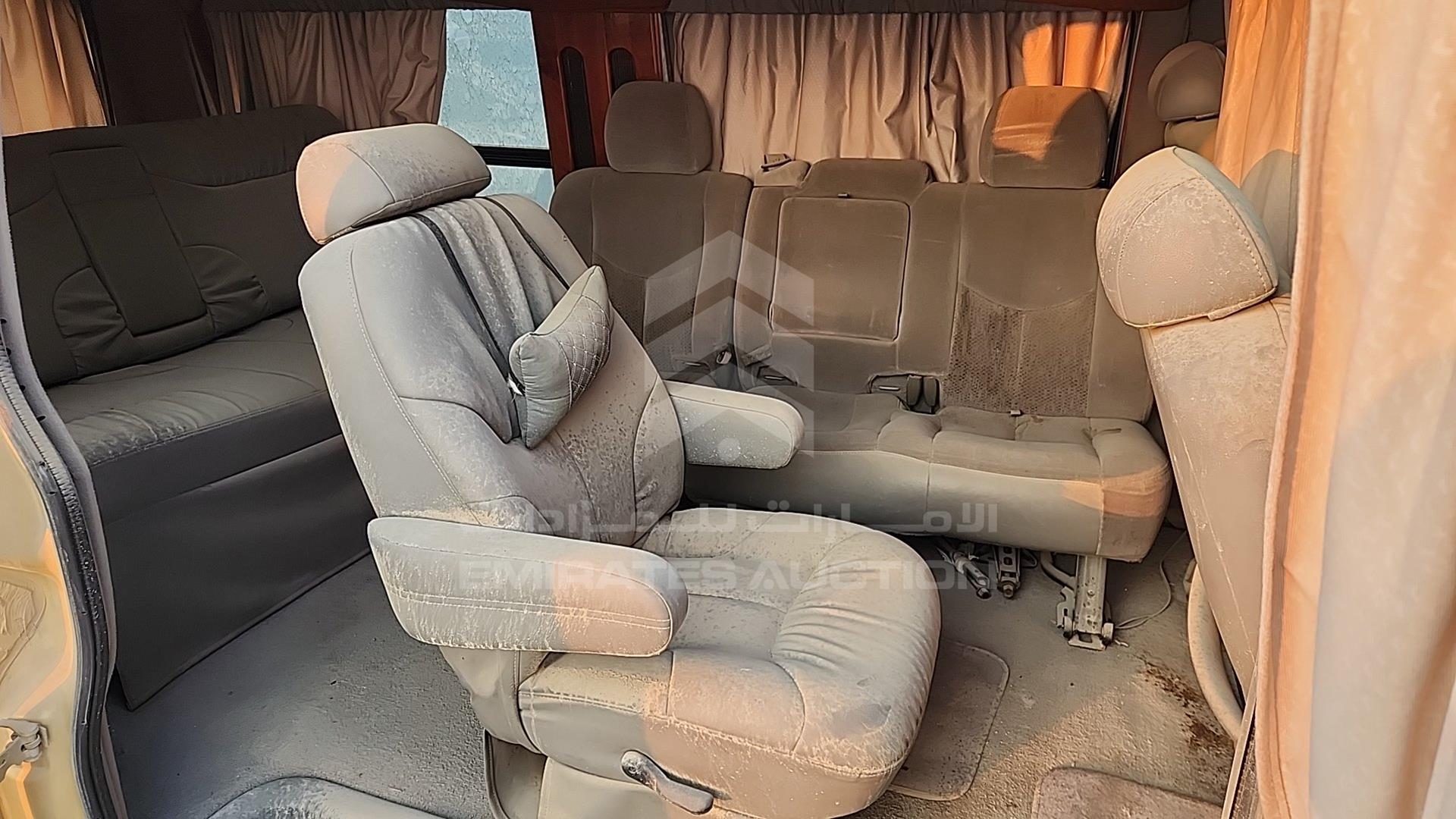 1998 CHEVROLET EXPRESS VIN: 1GCEG15M1W1073674