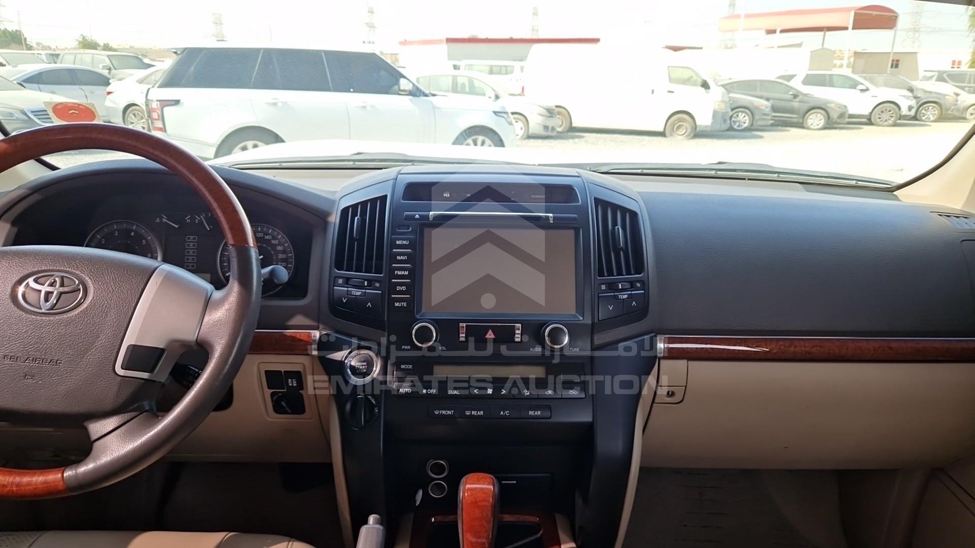 2014 TOYOTA LAND CRUISER VIN: JTMHX09J3E5041422