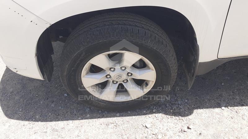 JTEBX9FJ7DK110252 Auction: EmiratesAuction Lot: 409139 JTEBX9FJ7DK110252 Toyota Land Cruiser Prado 2013 WHITE Photo 34