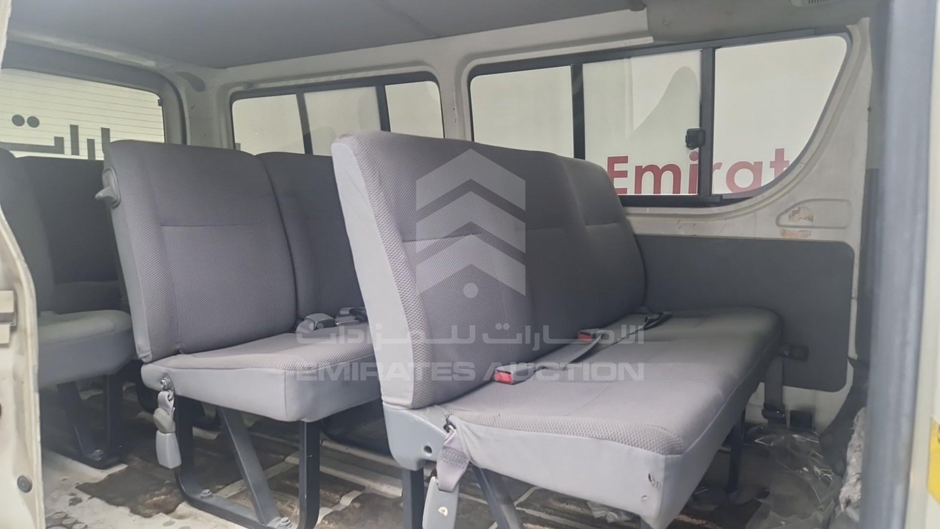 2008 TOYOTA HIACE VIN: JTGJX02P583002012