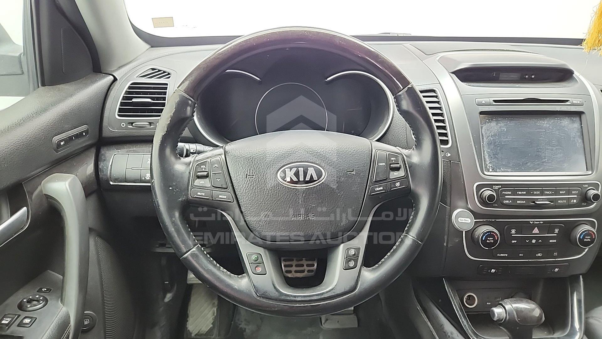 2013 KIA SORENTO VIN: KNAKU8138D5383759