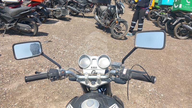 9C2MC3502FR350165 Auction: EmiratesAuction Lot: 406828 9C2MC3502FR350165 Honda CBX 250 Twister 2015 BLACK Photo 10