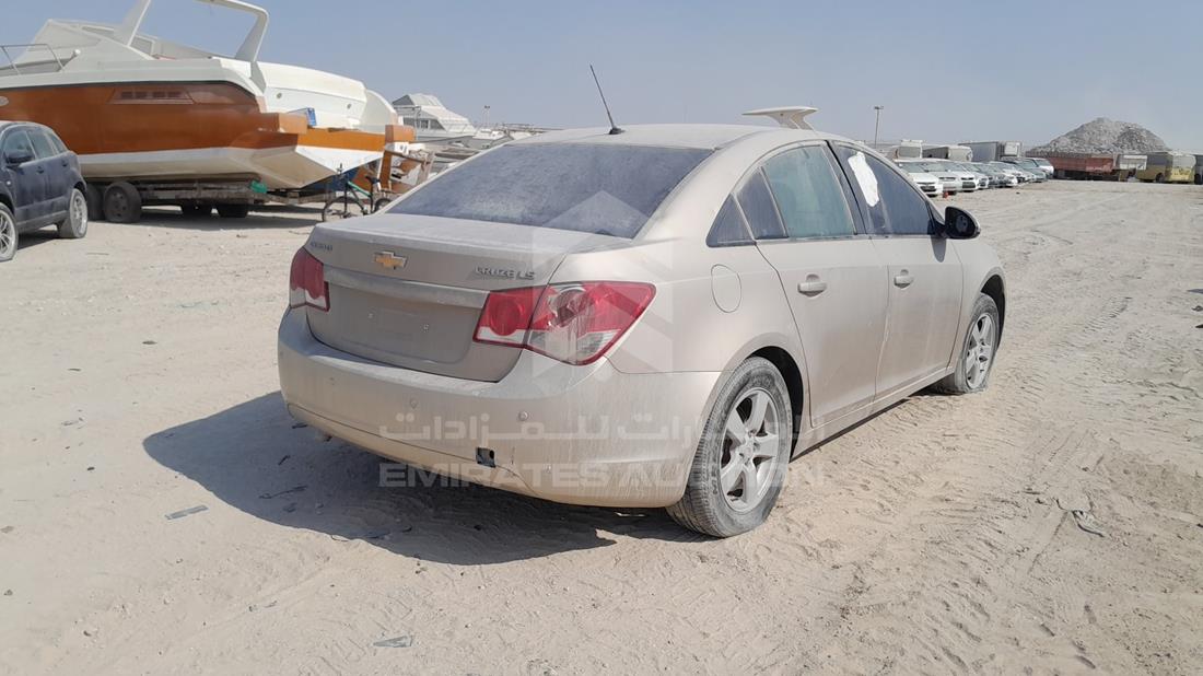 شيفروليه كروز 2011 — الزاوية الخلفية اليمنى — صورة 8