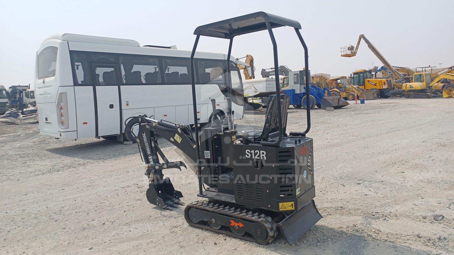 2024 EXCAVATOR --- VIN: S12R2024L03160001