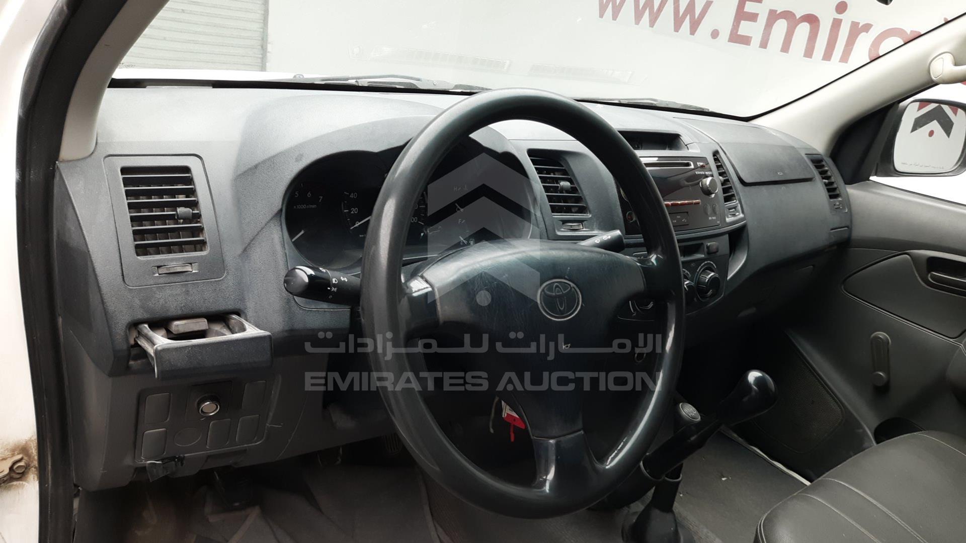 2014 TOYOTA HILUX VIN: MR0FX22G3E1392356