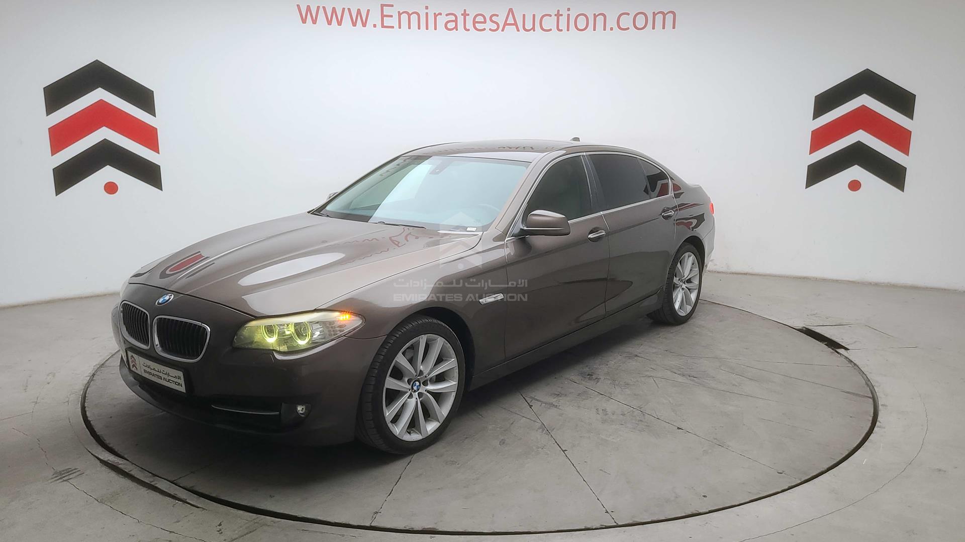 2013 BMW 530 VIN: WBACU5102DSF10485