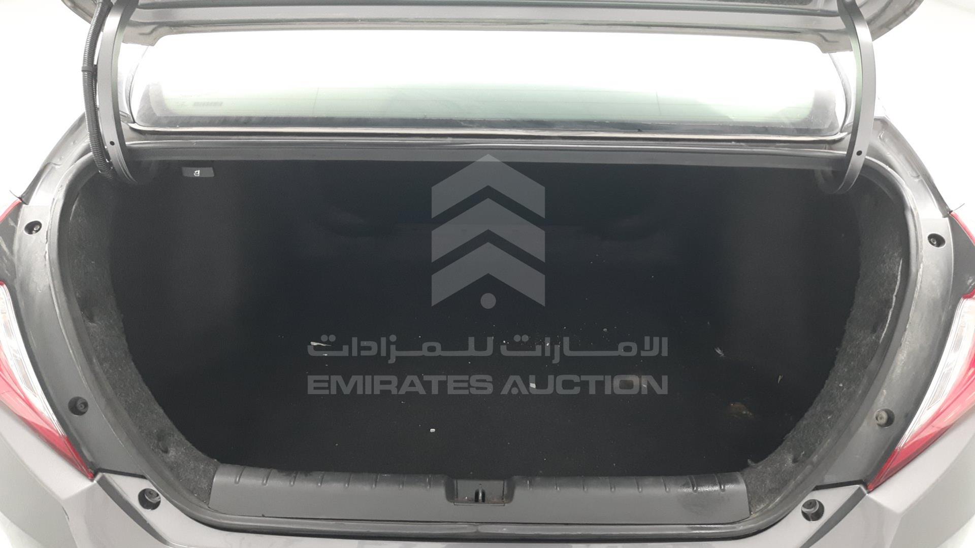 2018 HONDA CIVIC VIN: 19XFC2F54JE204907