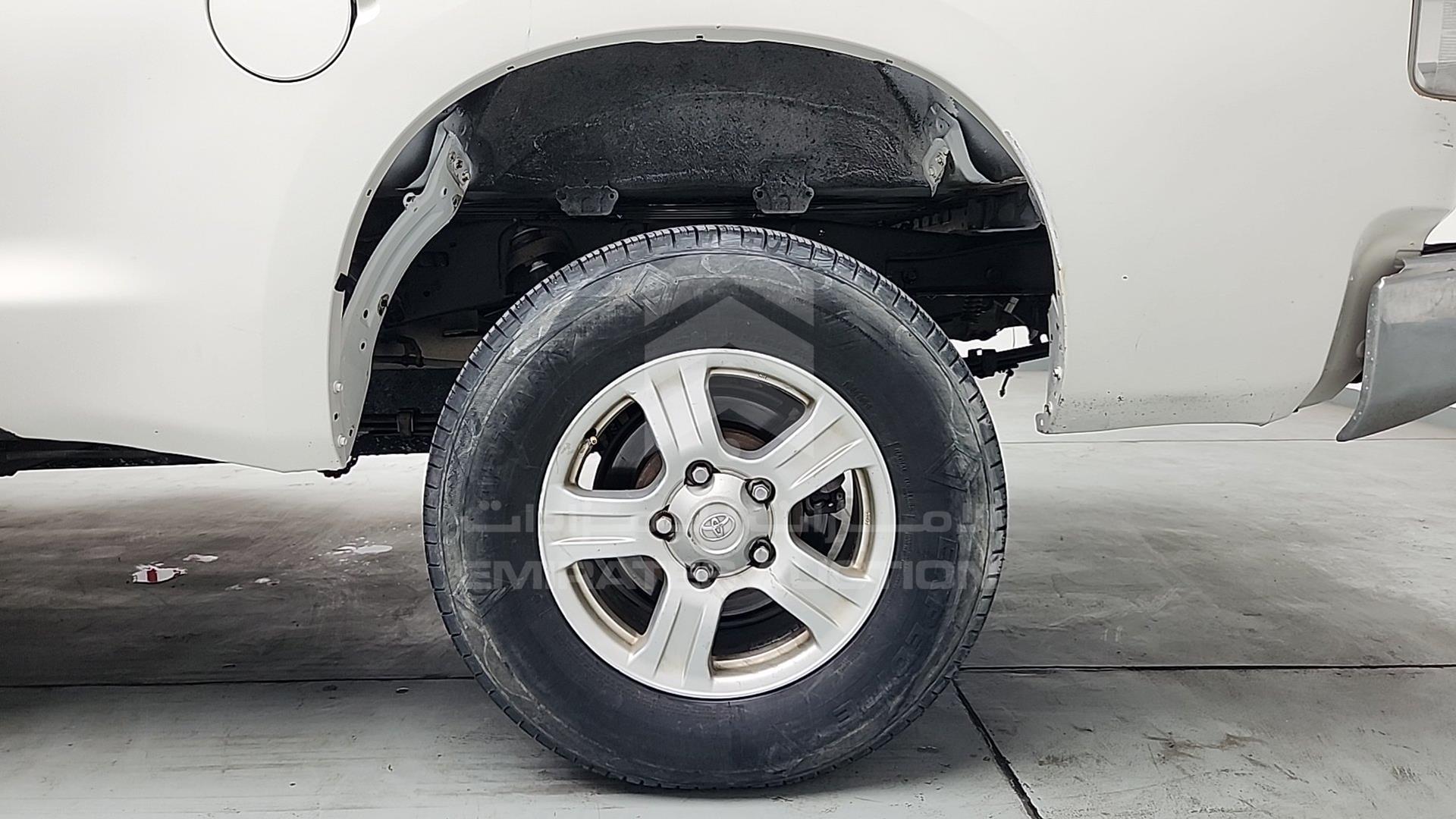 2010 TOYOTA TUNDRA VIN: 5TFUW5F1XAX120085