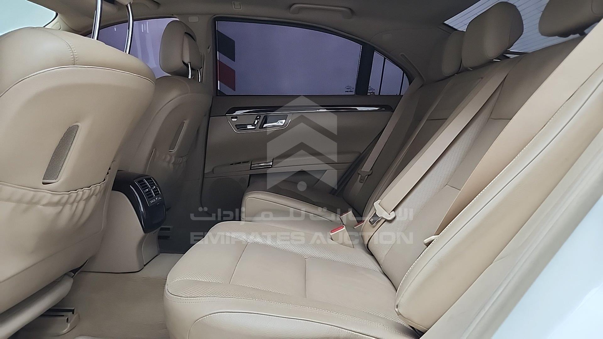 2011 MERCEDES S 350 VIN: WDDNG5GB4BA352085