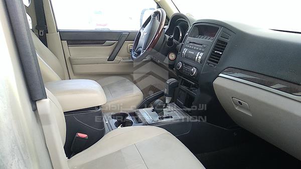 JMYLRV95WAJ704782 Mitsubishi Pajero