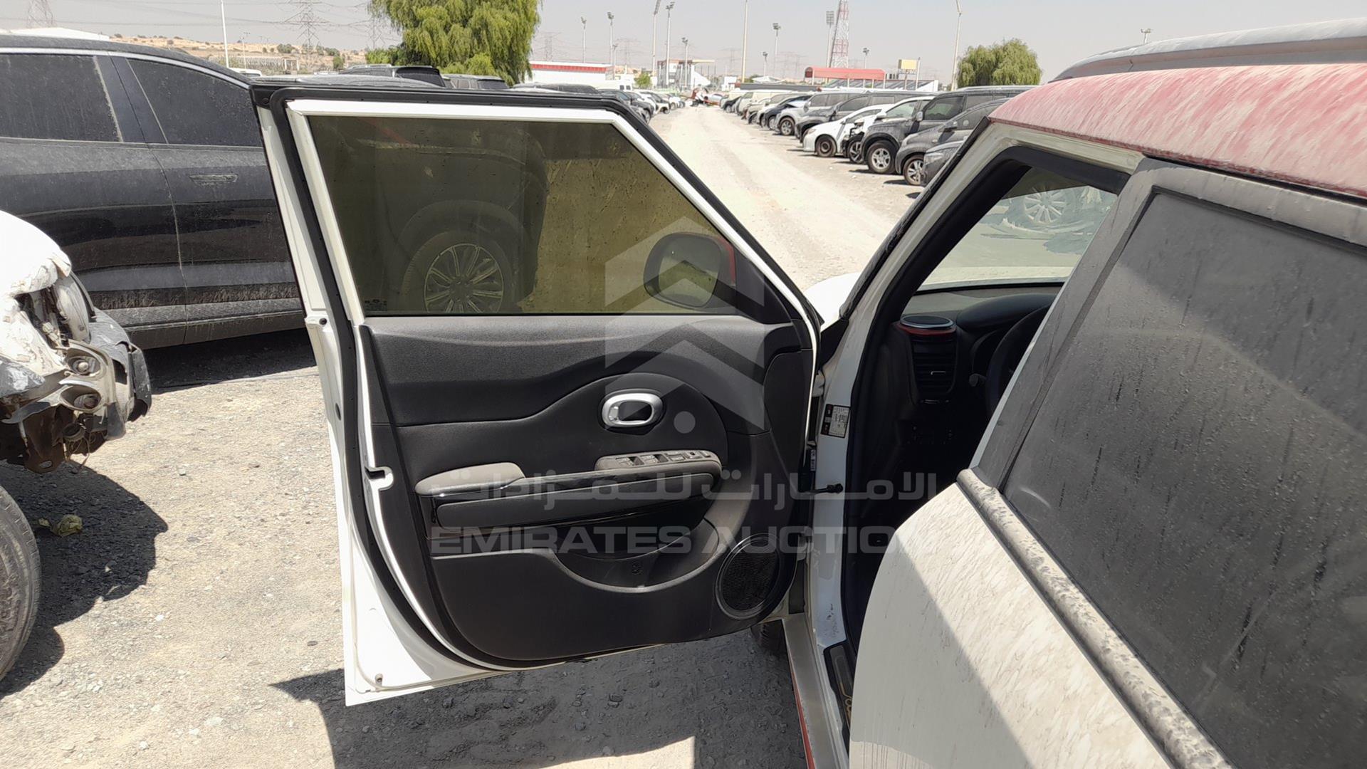 2015 KIA SOUL VIN: KNAJP8148F7174198