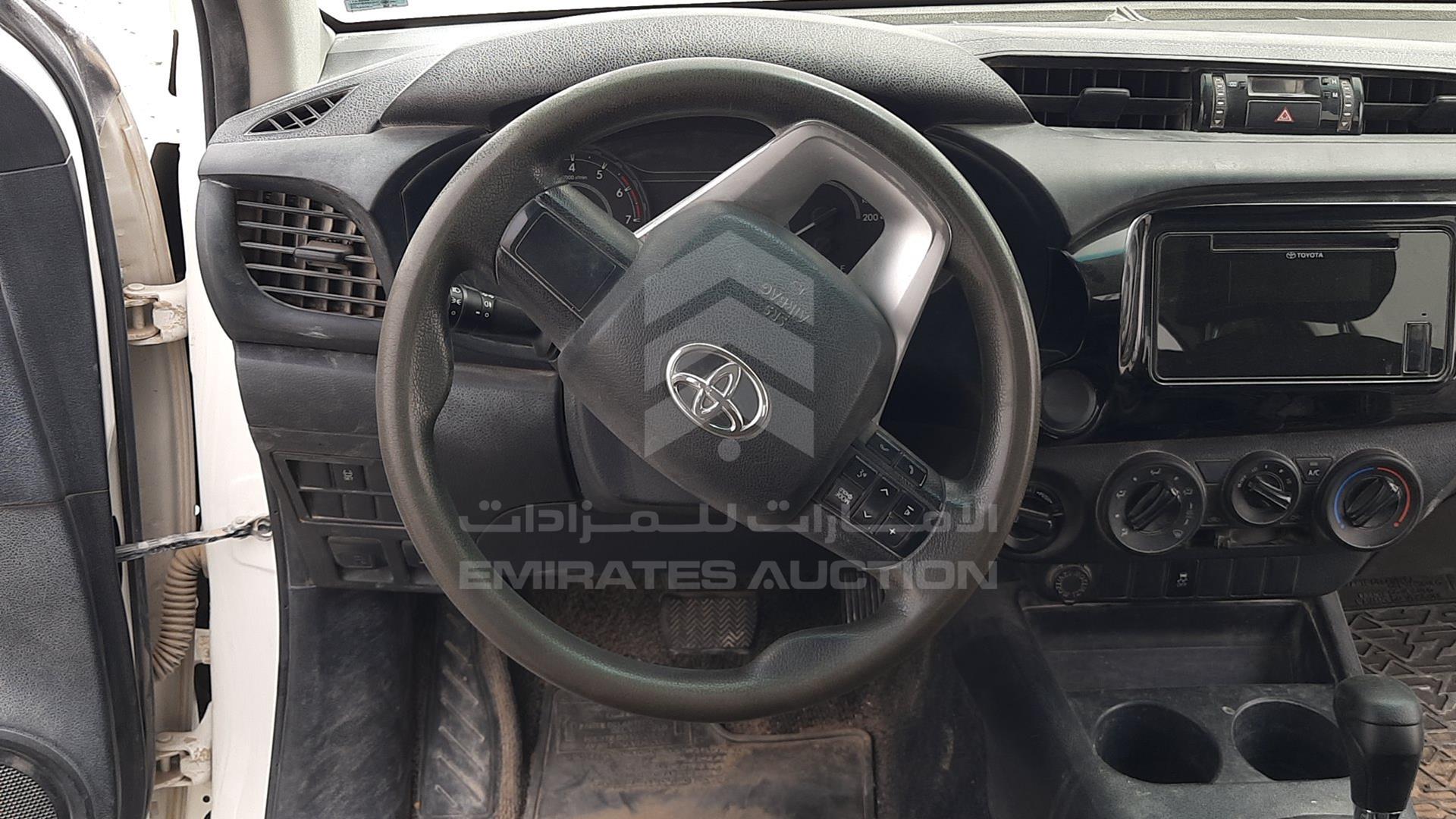 2020 TOYOTA HILUX VIN: MR0DX9CD9L2525357