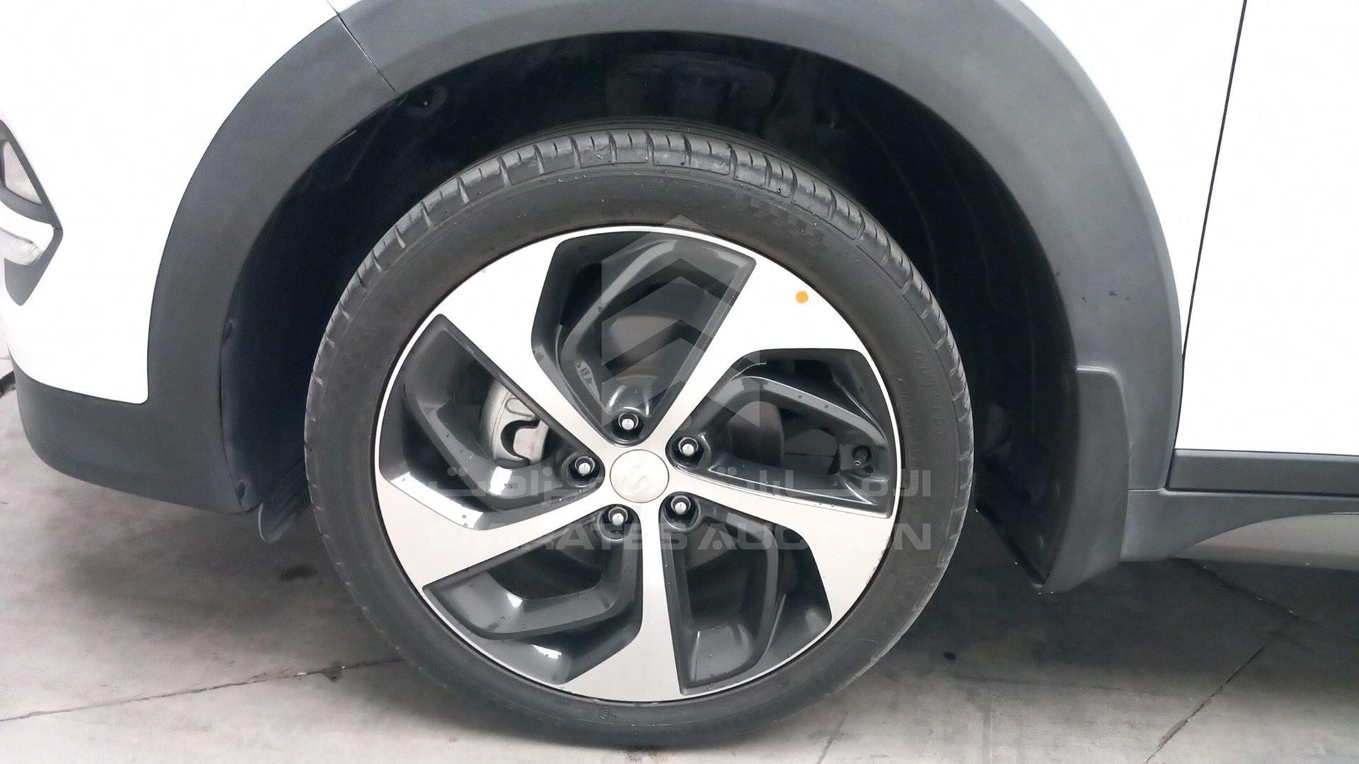 2017 HYUNDAI TUCSON VIN: TMAJ381B7HJ191503