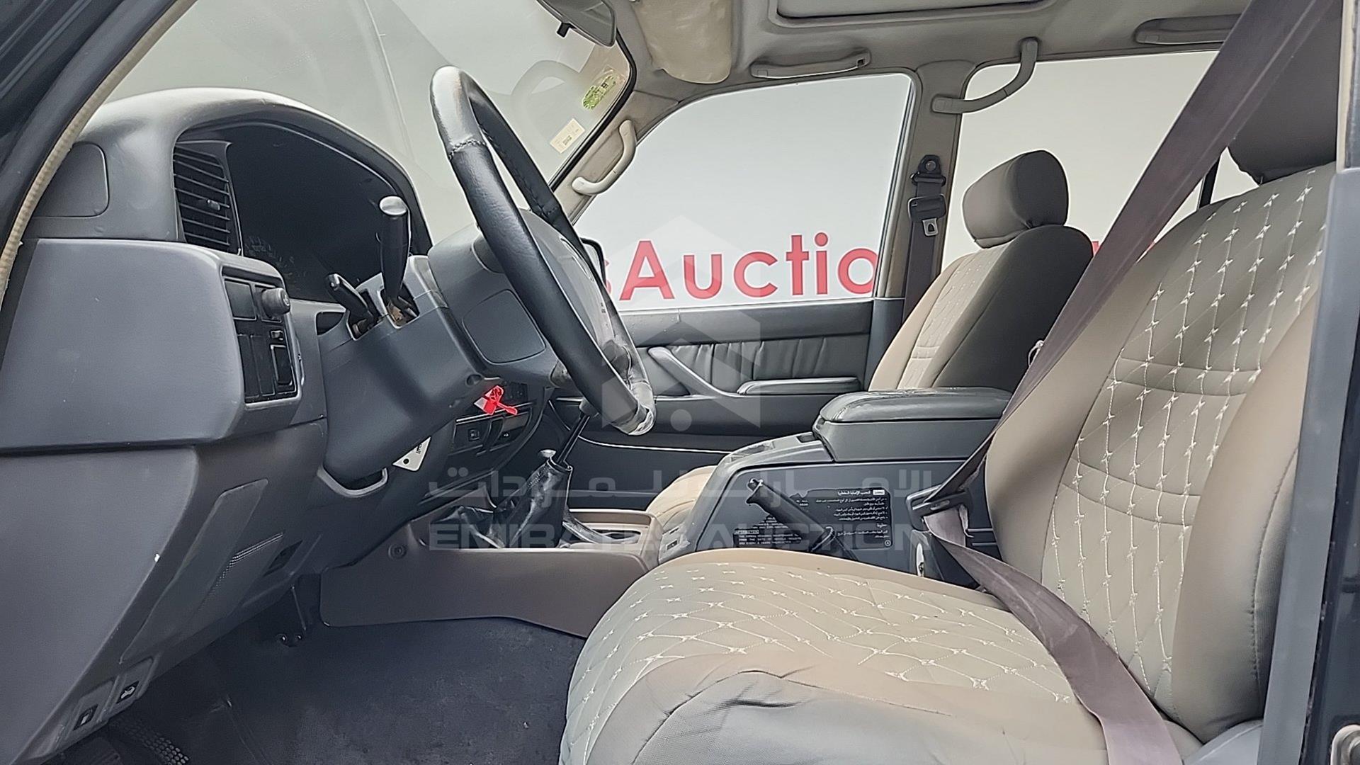 1996 TOYOTA LAND CRUISER VIN: FZJ800133159
