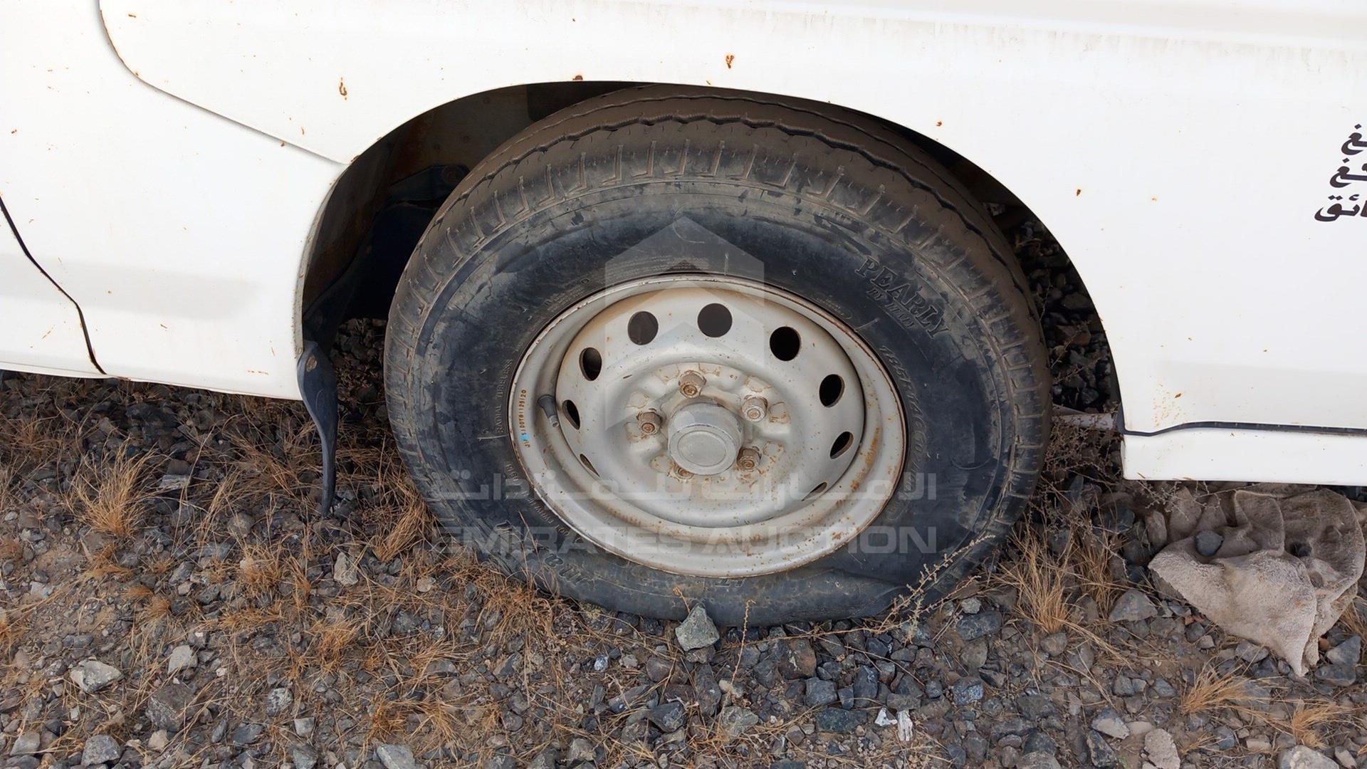 2013 MITSUBISHI L 300 VIN: JMYHNP13WDA701238