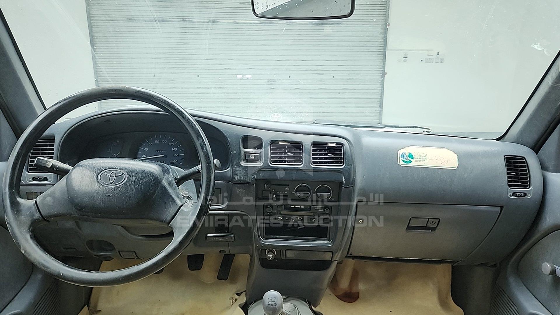 2005 TOYOTA HILUX VIN: JTFEM426450162201