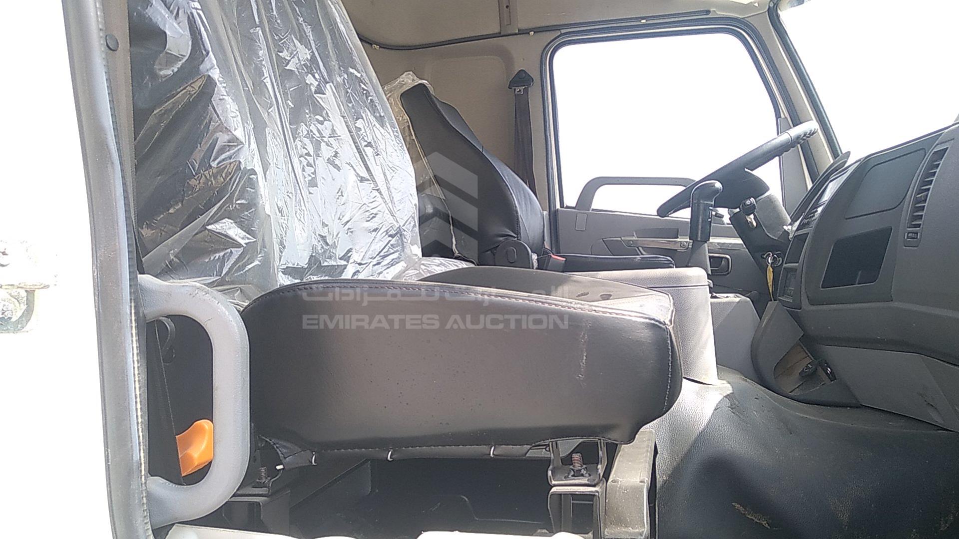 2023 XCMG --- VIN: LC1HMMBG8P0030061