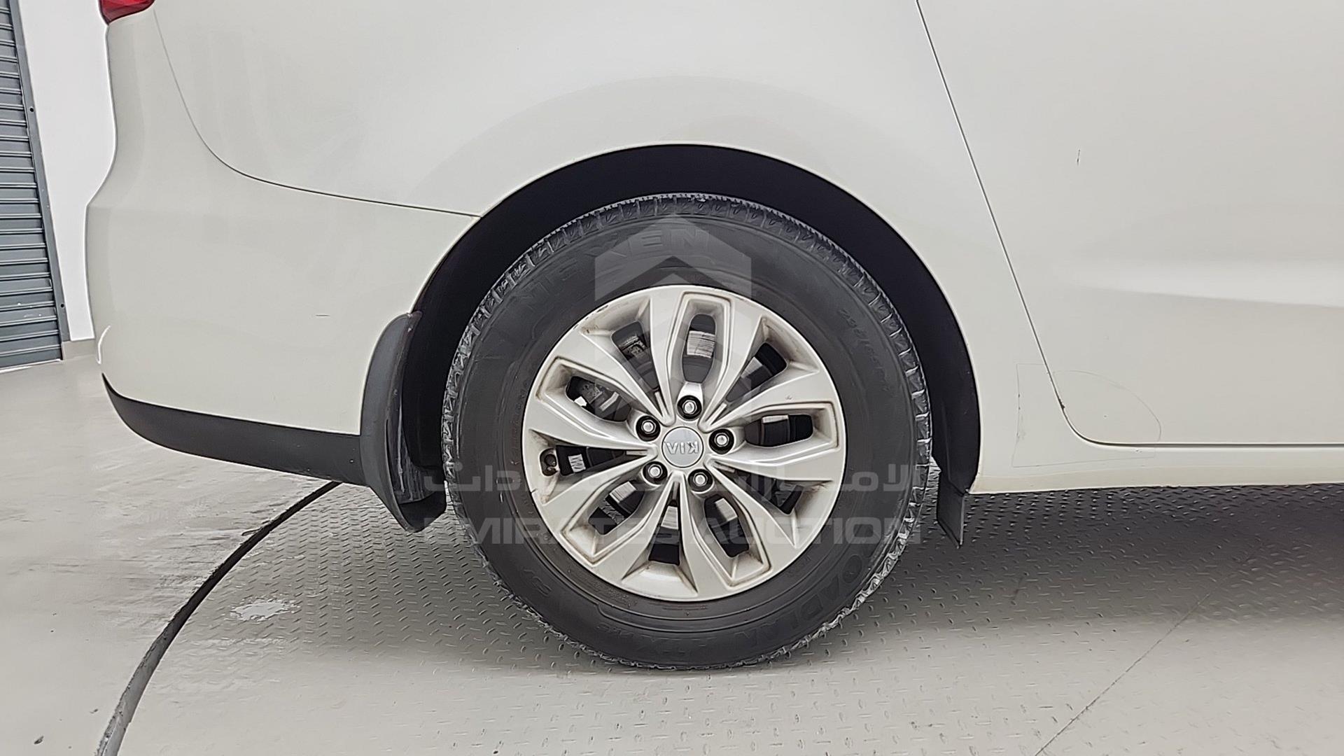 2020 KIA CARNIVAL VIN: KNAMB8123L6623802