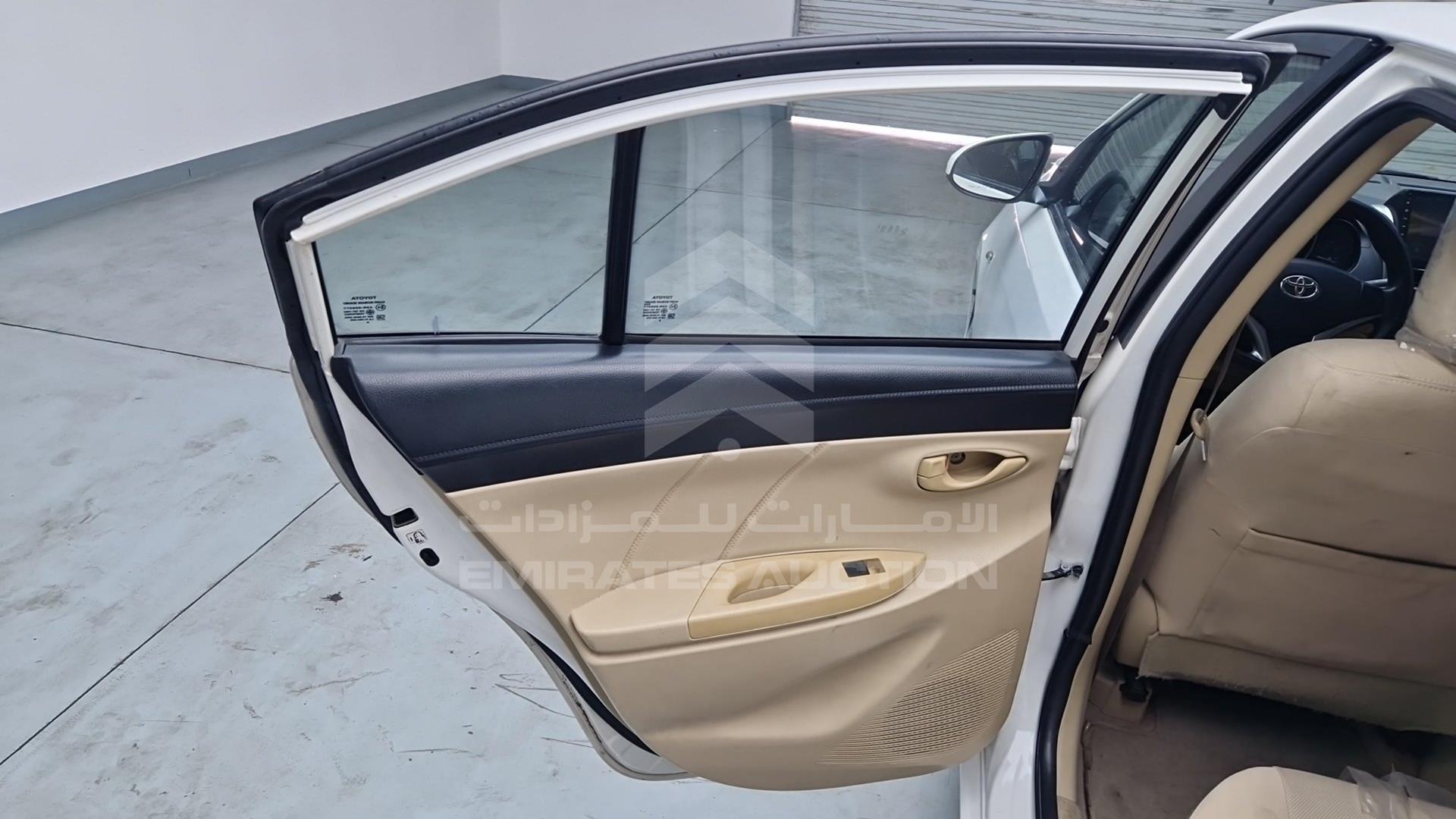 2014 TOYOTA YARIS VIN: MR2BT9F3XE1088989