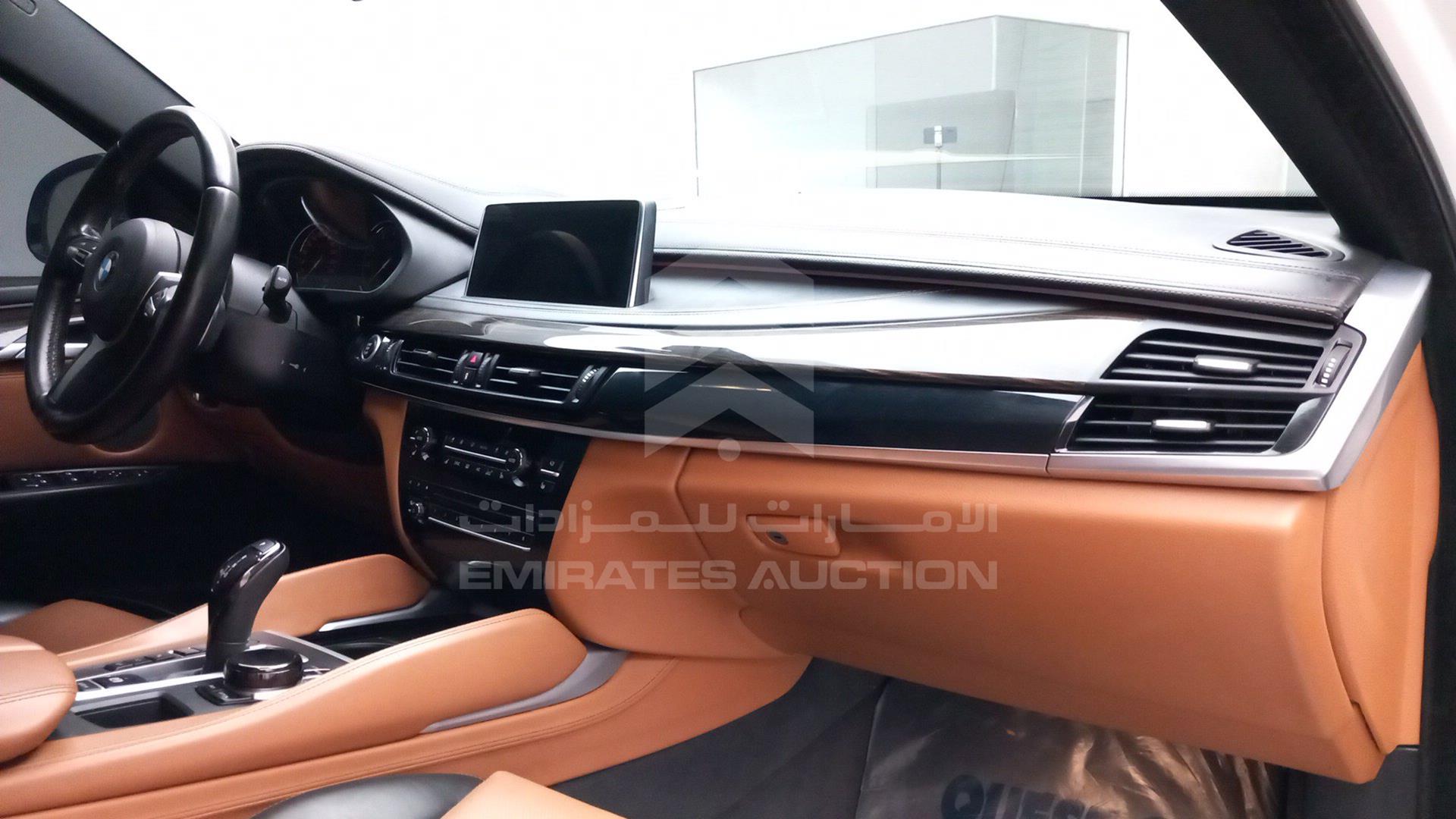 2018 BMW X6 VIN: WBAKU210XJ0Y35271