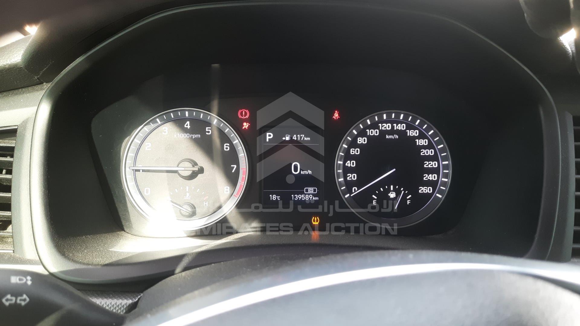 2018 HYUNDAI SONATA VIN: KMHE241G1JA419355
