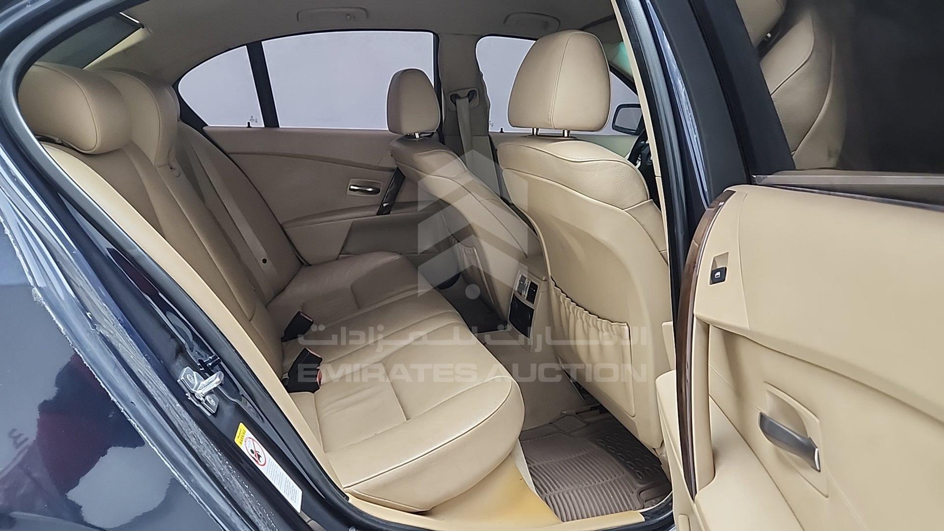 0 BMW 523I VIN: WBANE310X0B953095