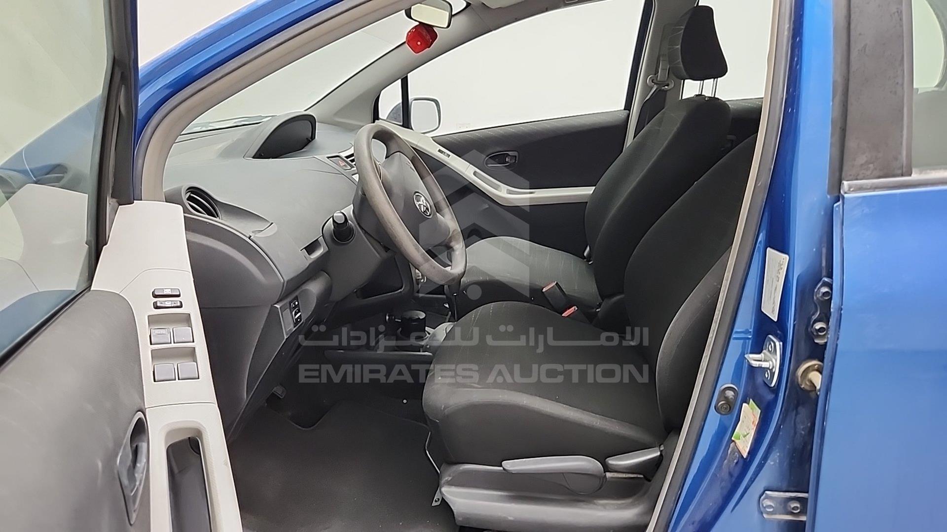 2007 TOYOTA YARIS VIN: JTDKW923175049028